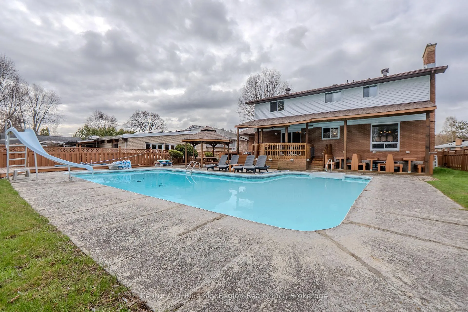 Photo 21 of 28 Labreche Drive, North Bay, Ferris — HOMEH