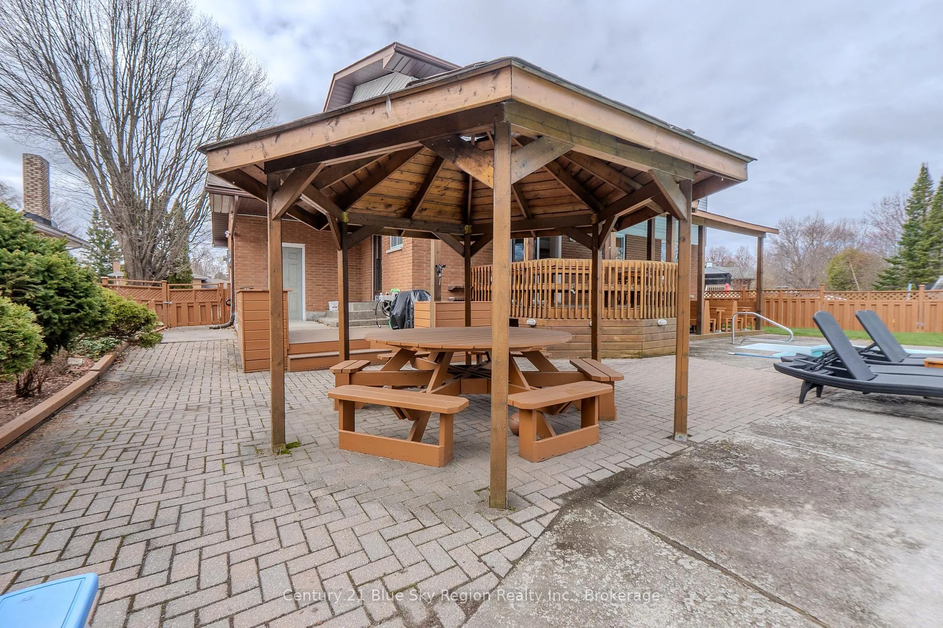Photo 23 of 28 Labreche Drive, North Bay, Ferris — HOMEH