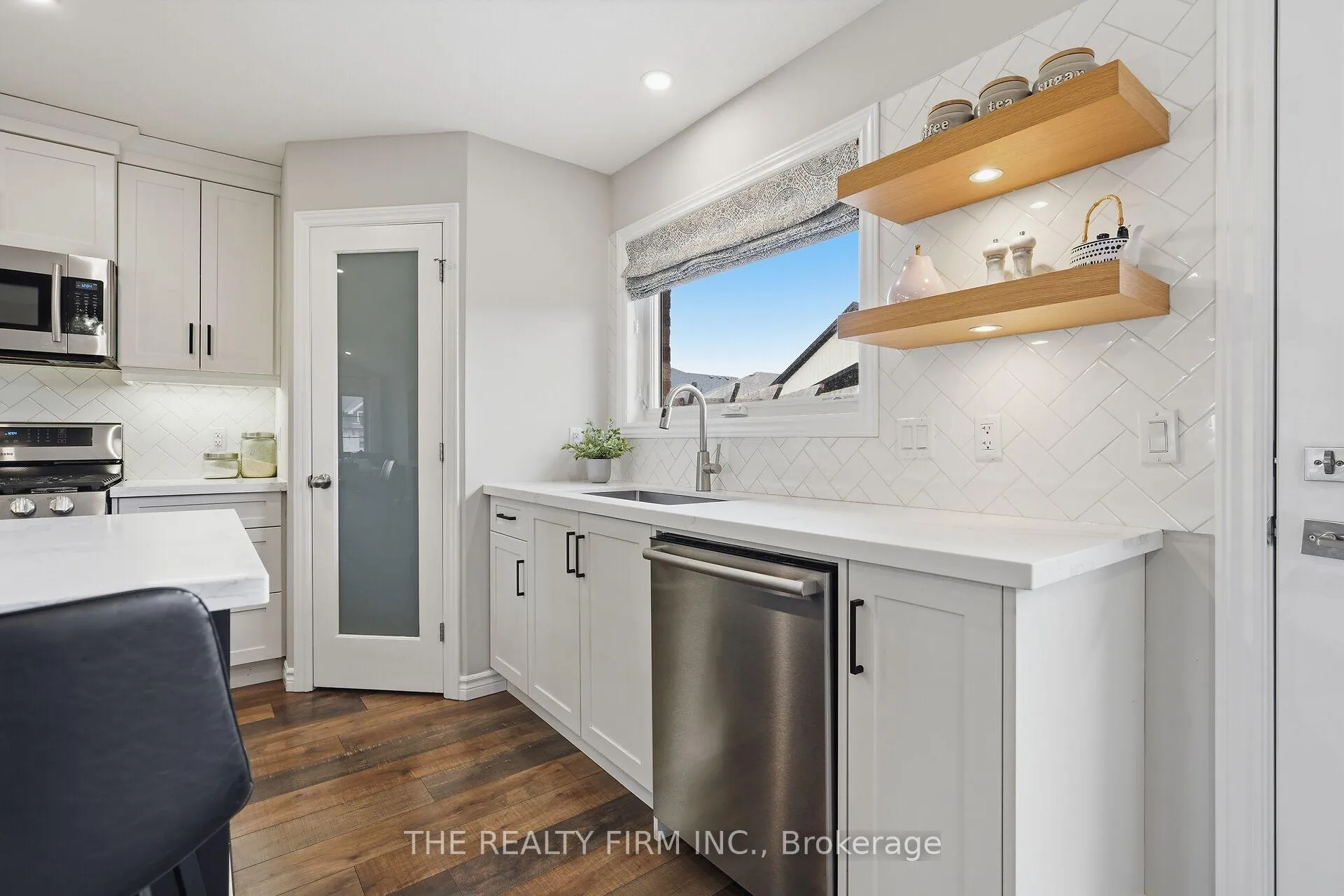 Photo 7 of 15 Glenwood Street, St. Thomas — HOMEH