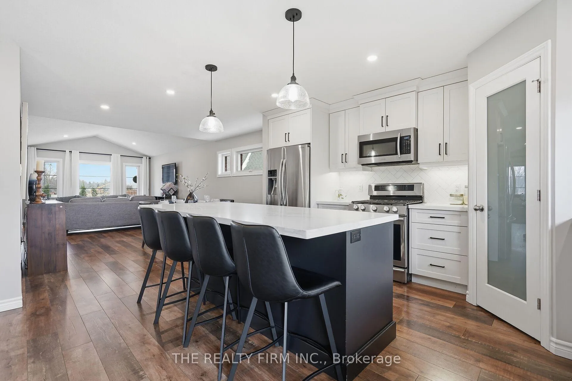 Photo 8 of 15 Glenwood Street, St. Thomas — HOMEH