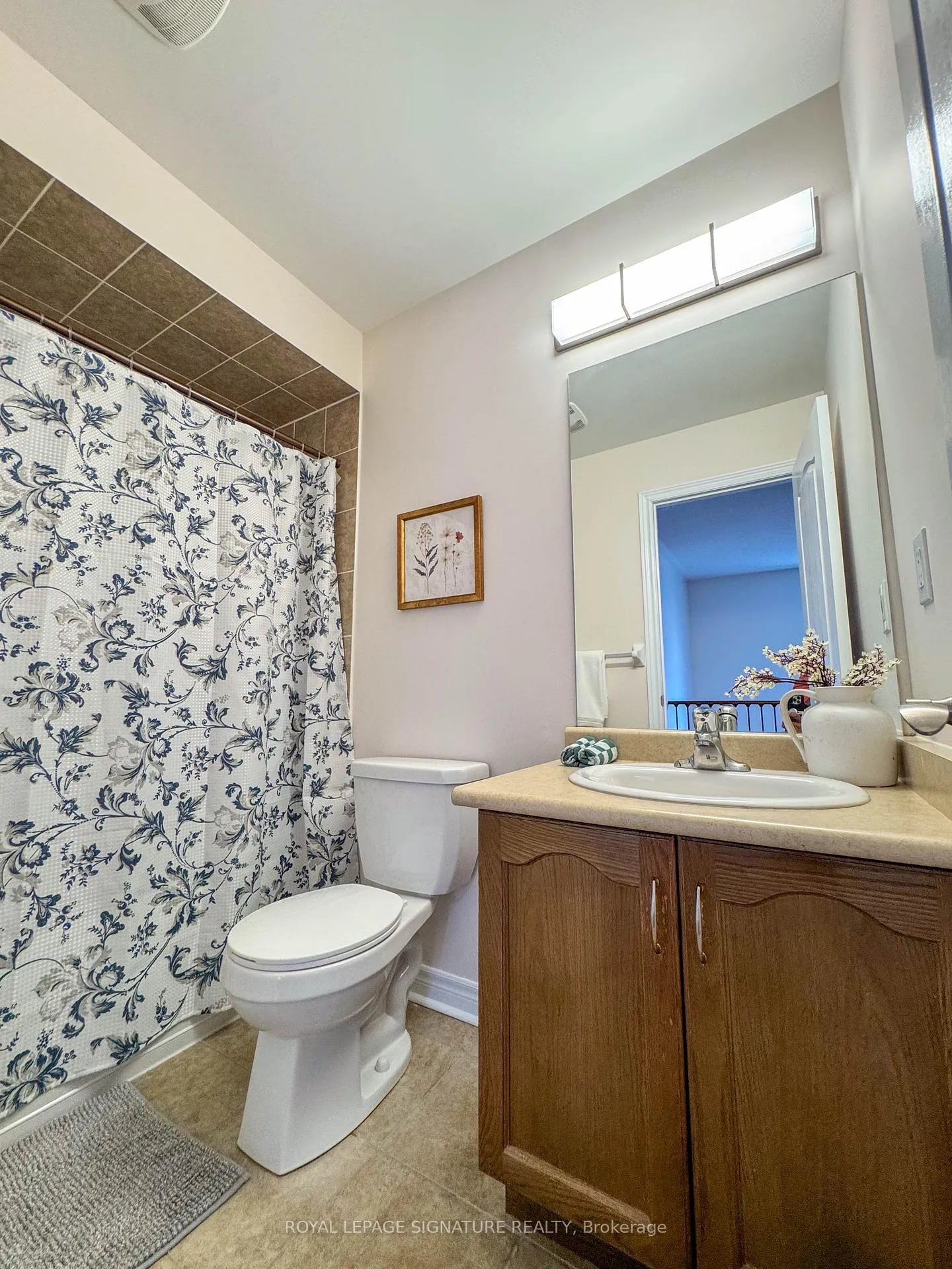 Photo 15 of 25 Versailles Crescent, Brampton, Bram East — HOMEH