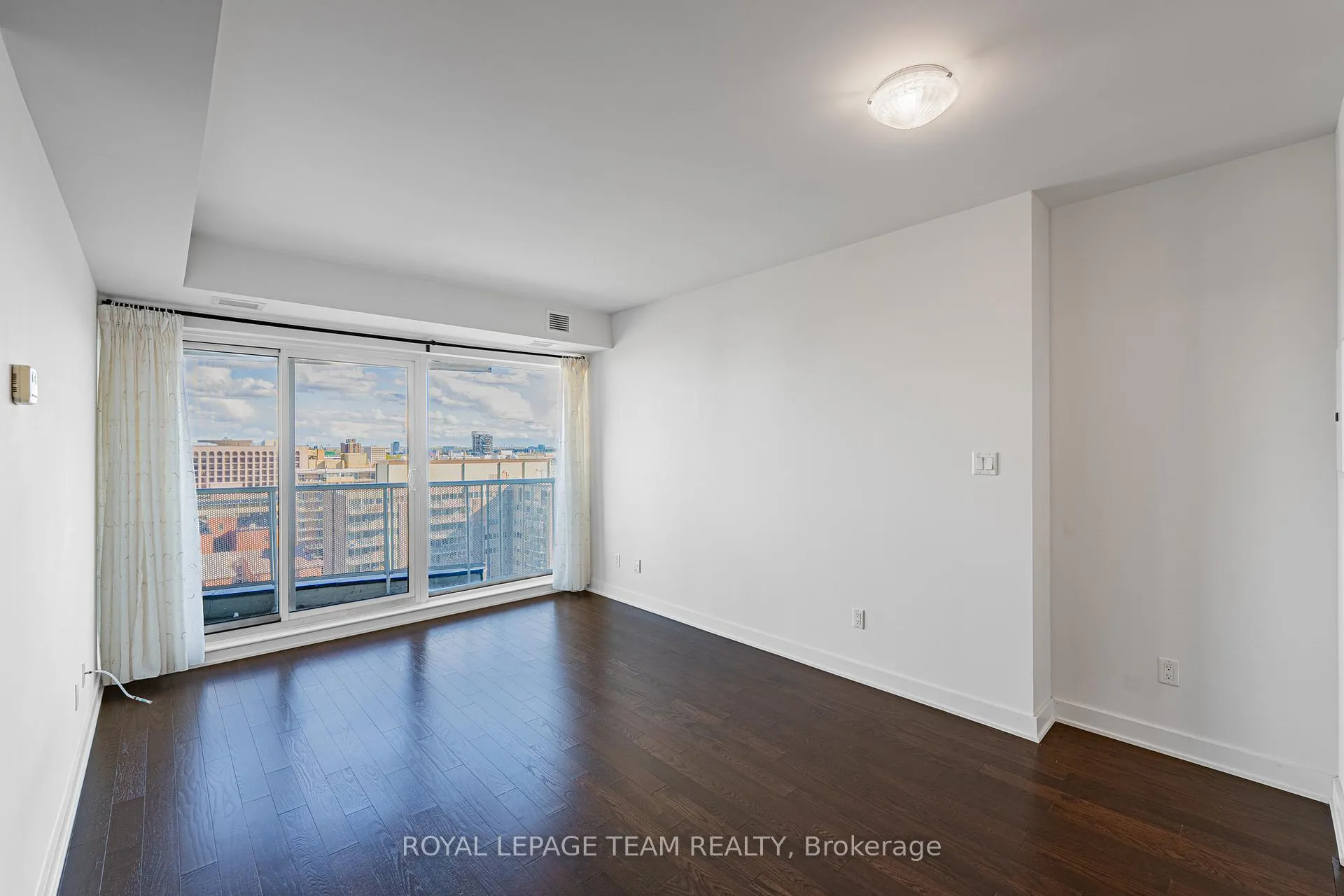 Photo 9 of Unit 1306, 40 Nepean Street, Ottawa, Ottawa Centre — HOMEH