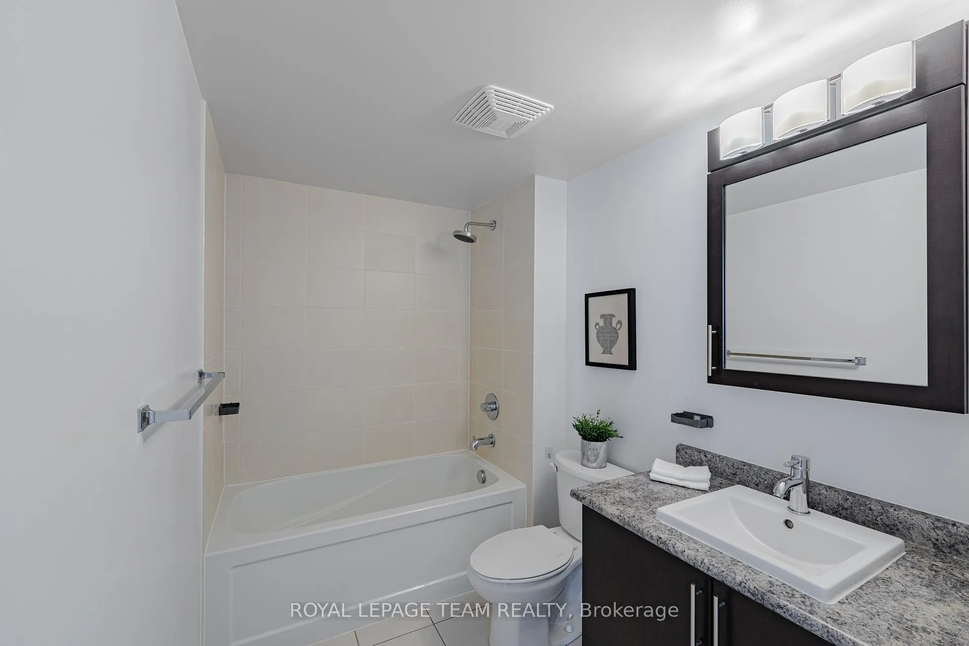 Photo 15 of Unit 1306, 40 Nepean Street, Ottawa, Ottawa Centre — HOMEH