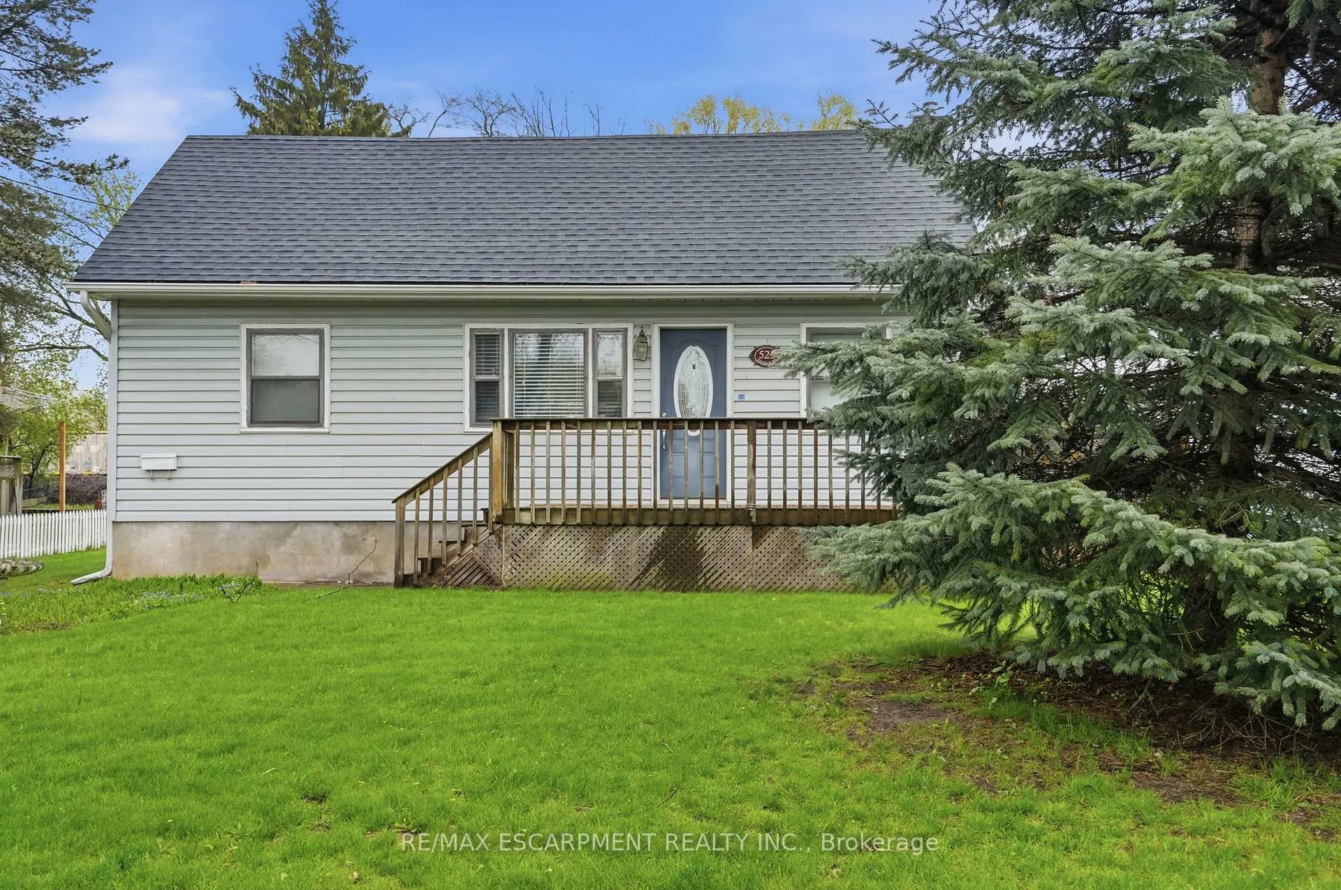 Photo 2 of 523 Enfield Road, Burlington, LaSalle — HOMEH