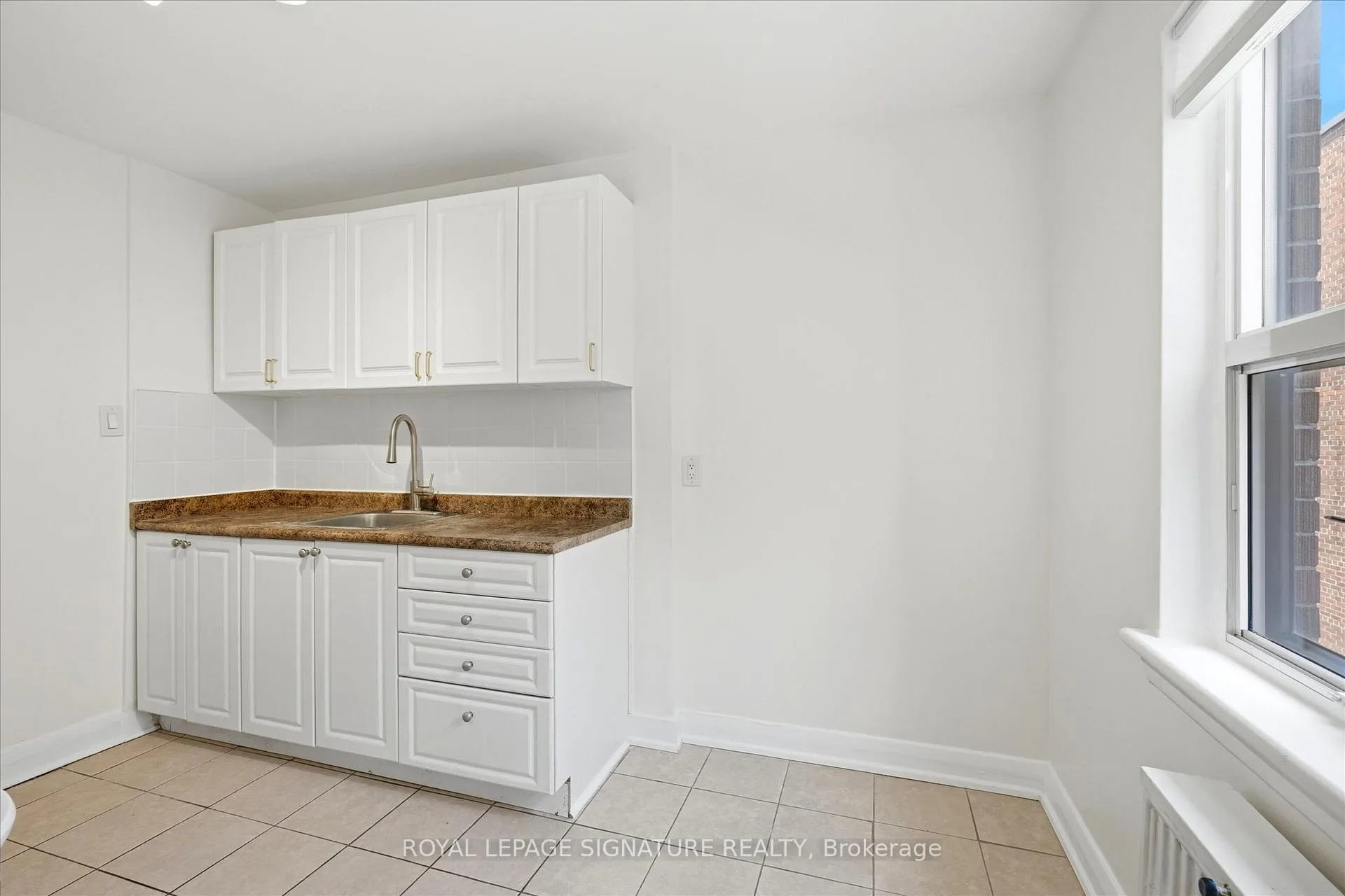 Photo 7 of Unit 201, 1000 O'Connor Drive, Toronto, O'Connor-Parkview — HOMEH
