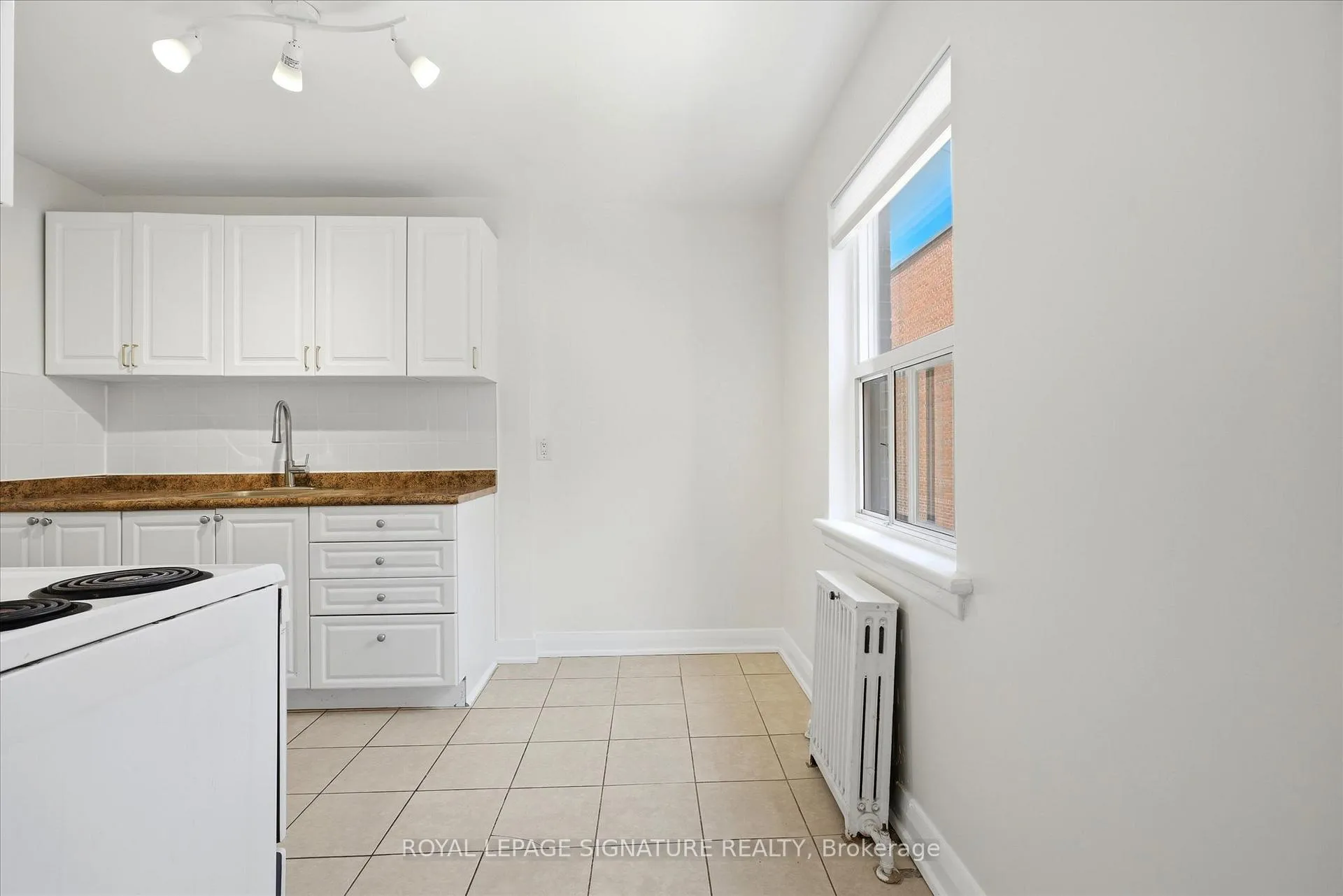 Photo 8 of Unit 201, 1000 O'Connor Drive, Toronto, O'Connor-Parkview — HOMEH