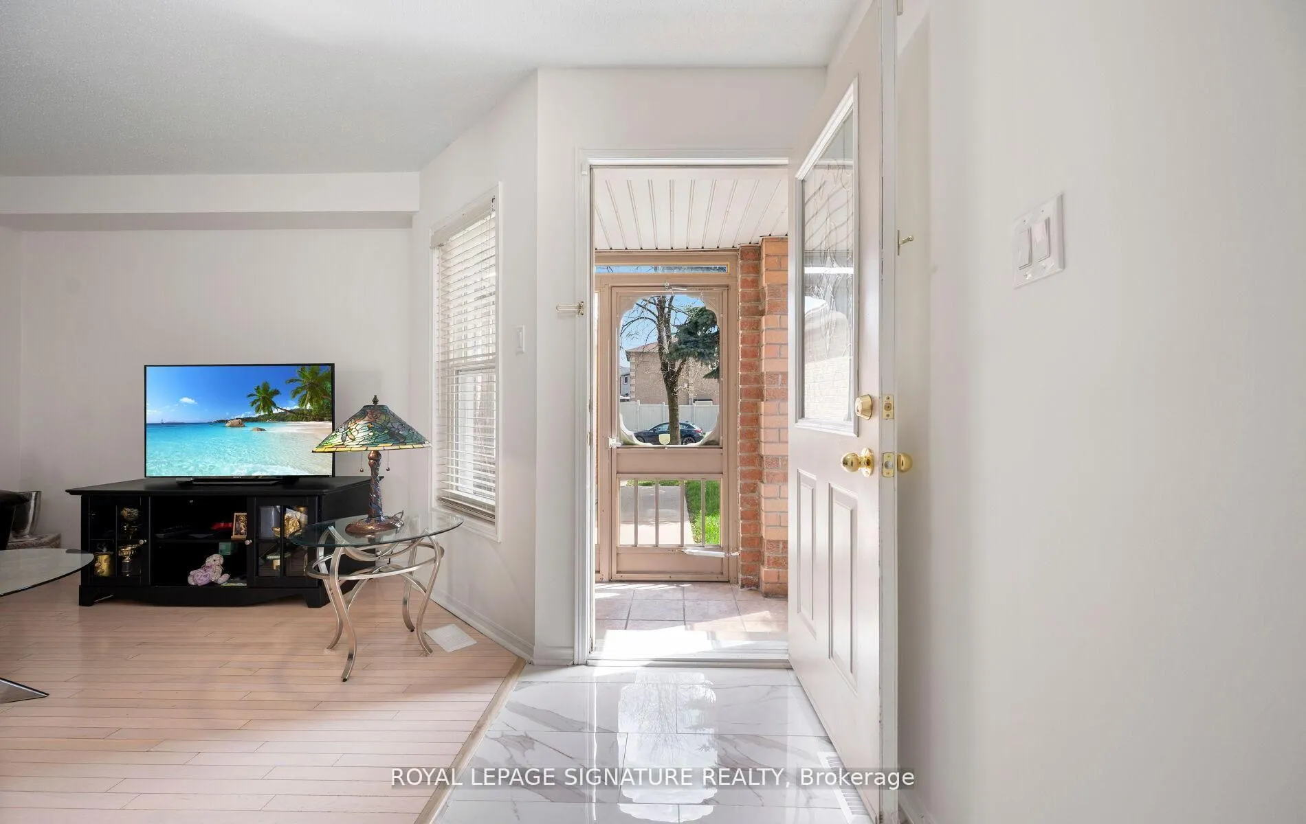 Photo 6 of 7 Kitto Court, Brampton, Fletcher's West — HOMEH