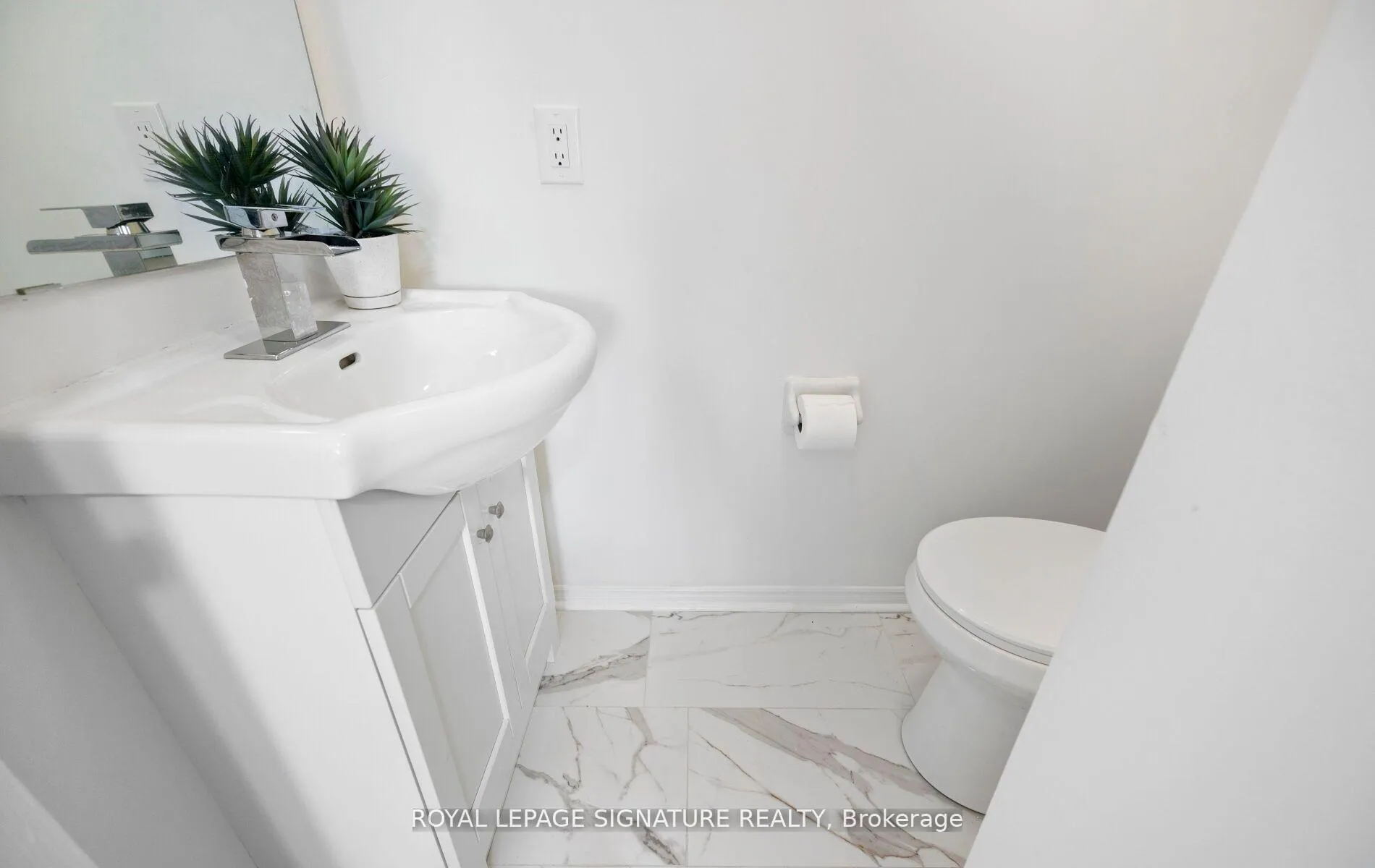 Photo 18 of 7 Kitto Court, Brampton, Fletcher's West — HOMEH
