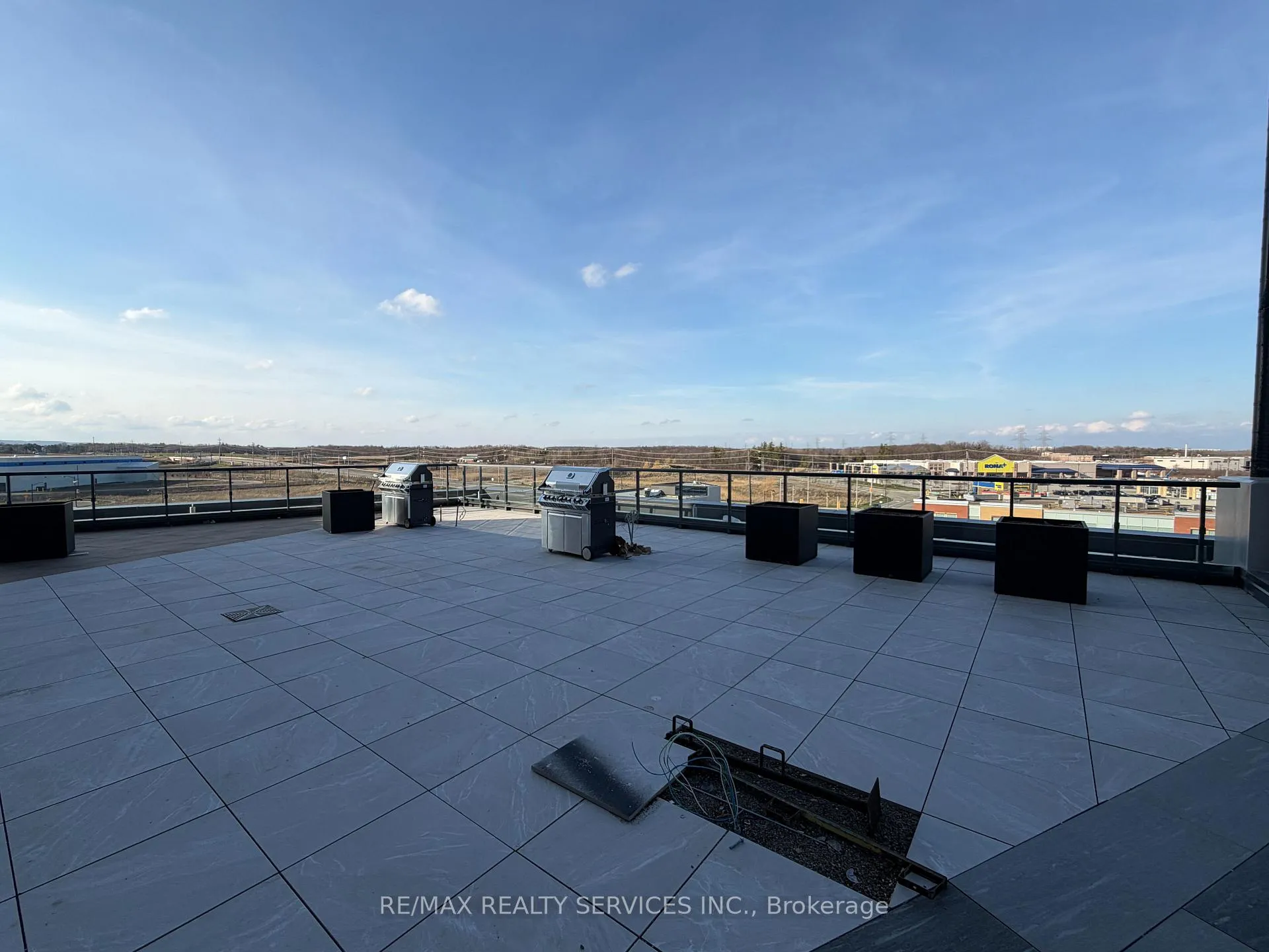 Photo 14 of Unit 325, 4878 Powers Common, Burlington, Alton — HOMEH