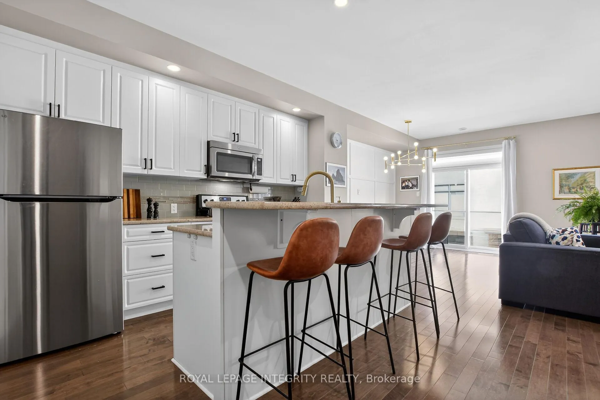 Photo 10 of 608 Chaperal Private, Ottawa, Avalon West — HOMEH