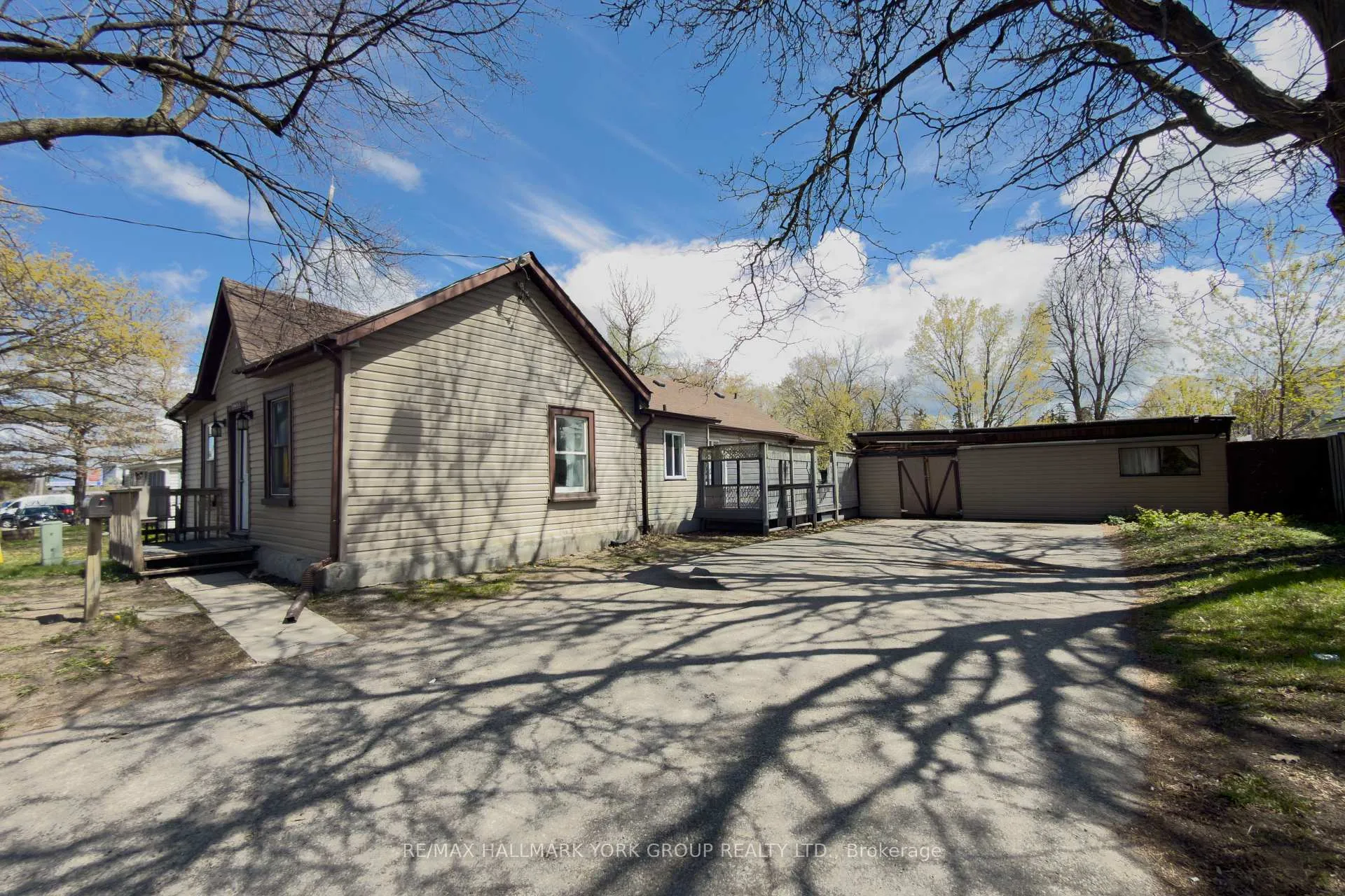 Photo 2 of Unit MAIN, 165 Anne Street S, Barrie, Allandale Centre — HOMEH