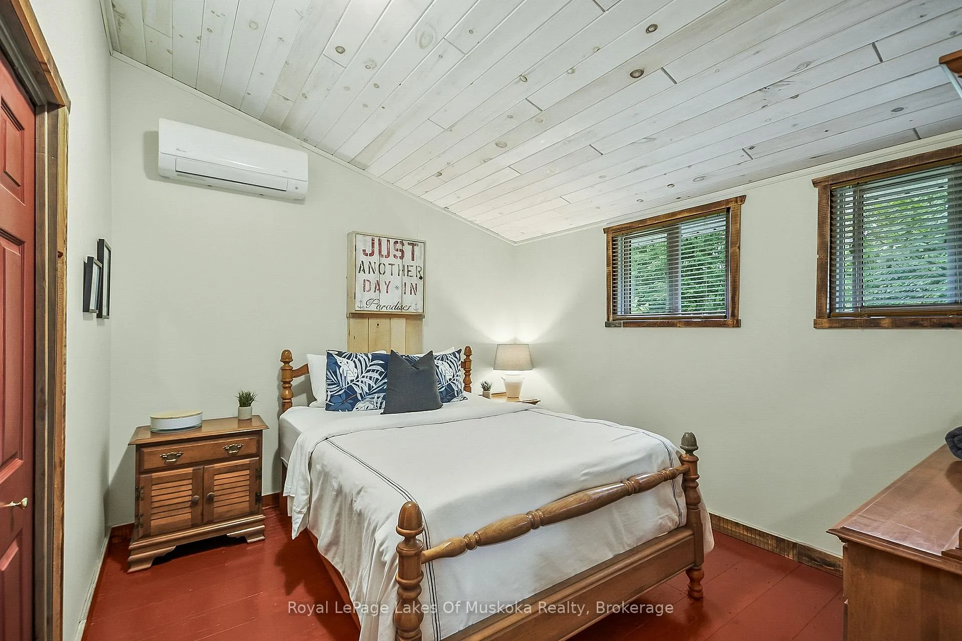 Photo 10 of 1009 Kirbys Beach Road, Bracebridge, Muskoka (N) — HOMEH