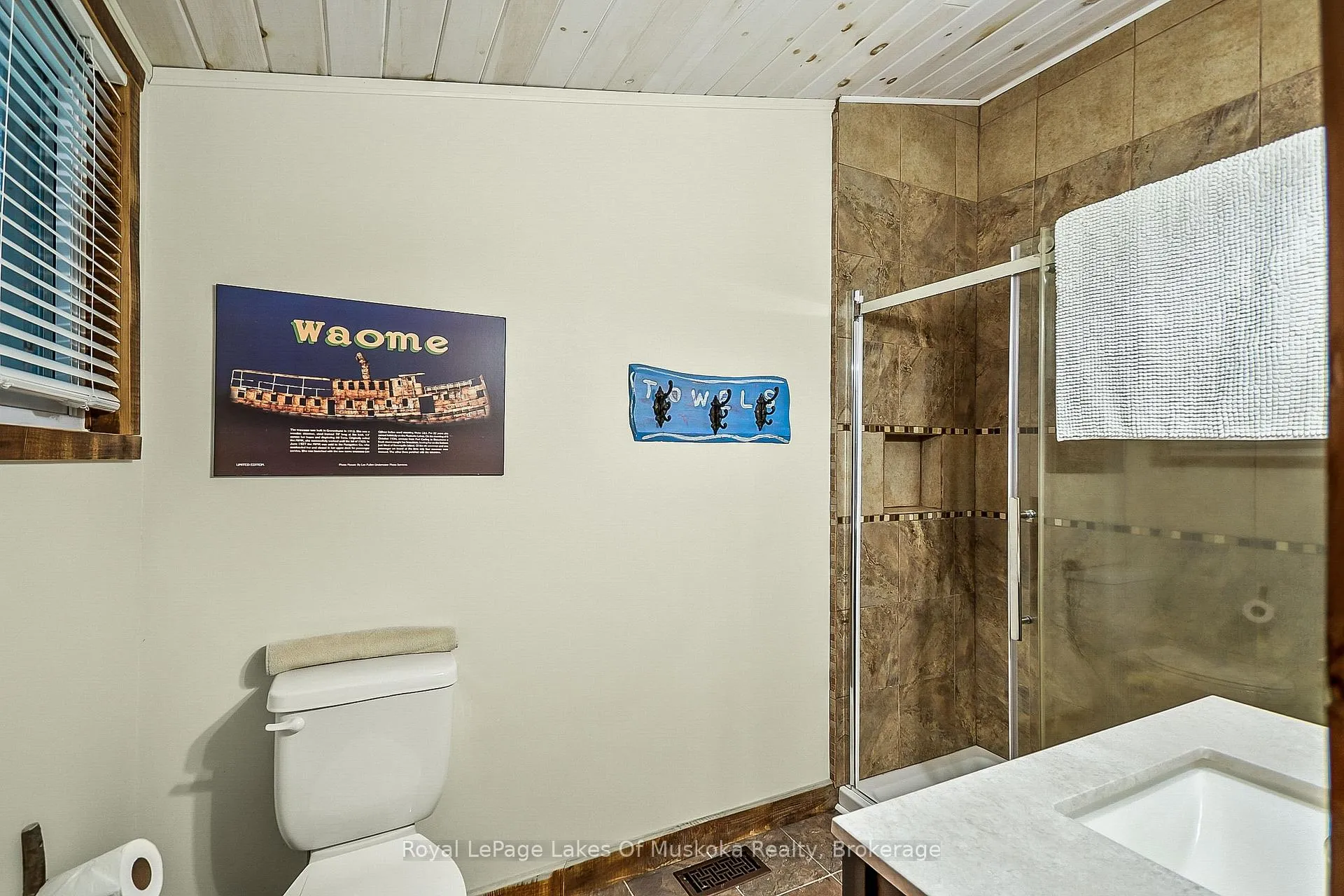 Photo 11 of 1009 Kirbys Beach Road, Bracebridge, Muskoka (N) — HOMEH