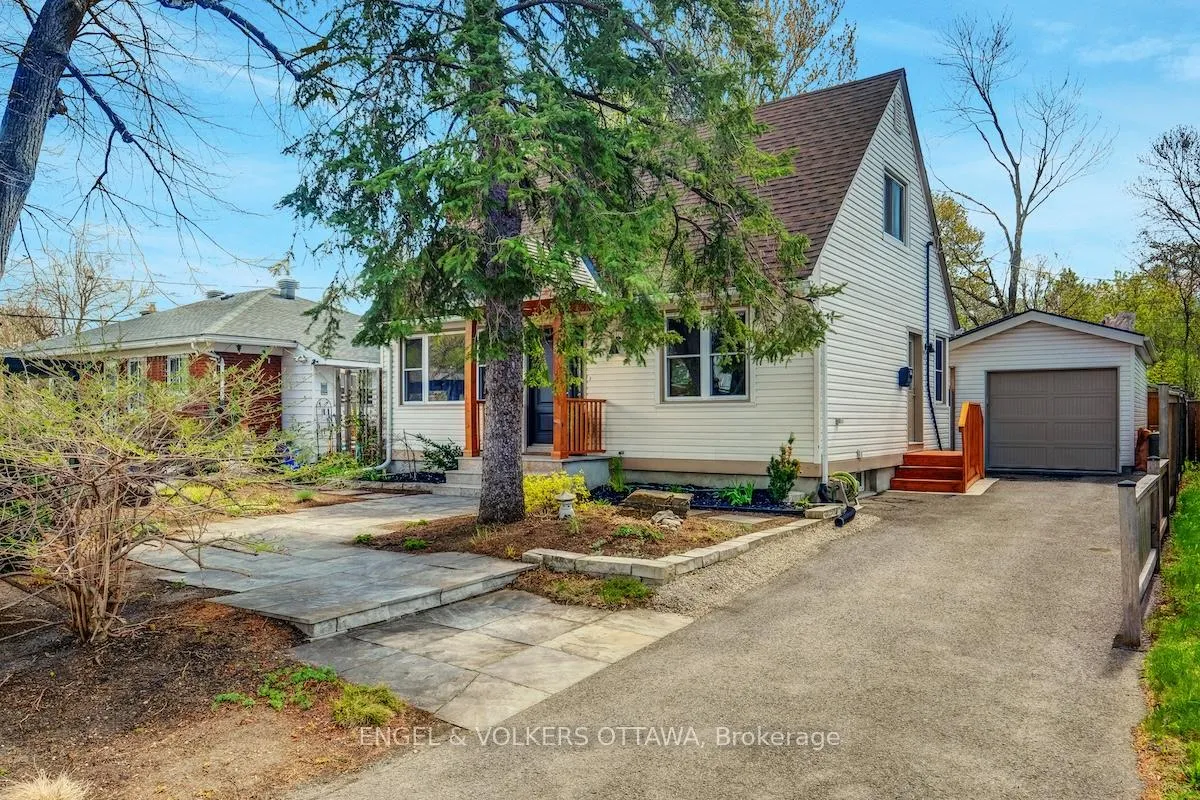 Photo 3 of 1812 Saunderson Drive, Ottawa, Elmvale Acres — HOMEH