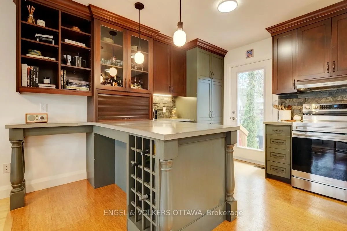 Photo 14 of 1812 Saunderson Drive, Ottawa, Elmvale Acres — HOMEH