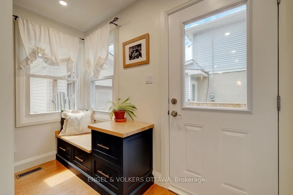 Photo 22 of 1812 Saunderson Drive, Ottawa, Elmvale Acres — HOMEH
