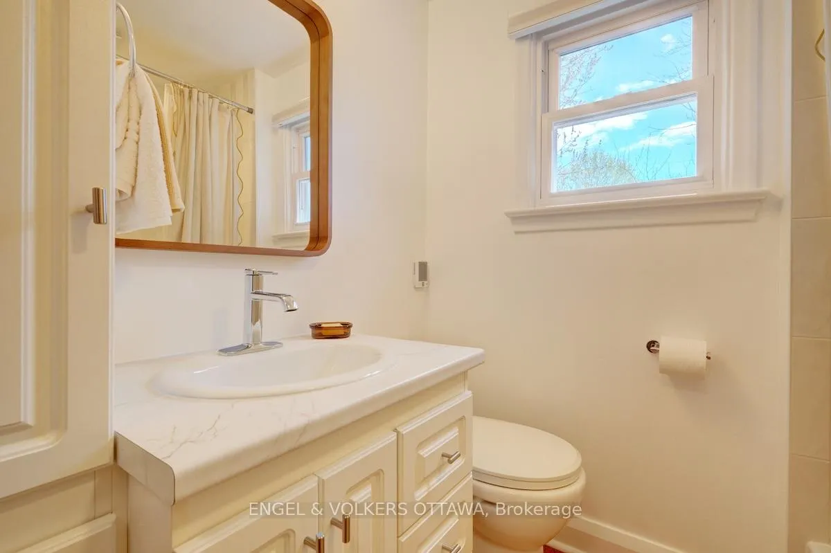 Photo 30 of 1812 Saunderson Drive, Ottawa, Elmvale Acres — HOMEH