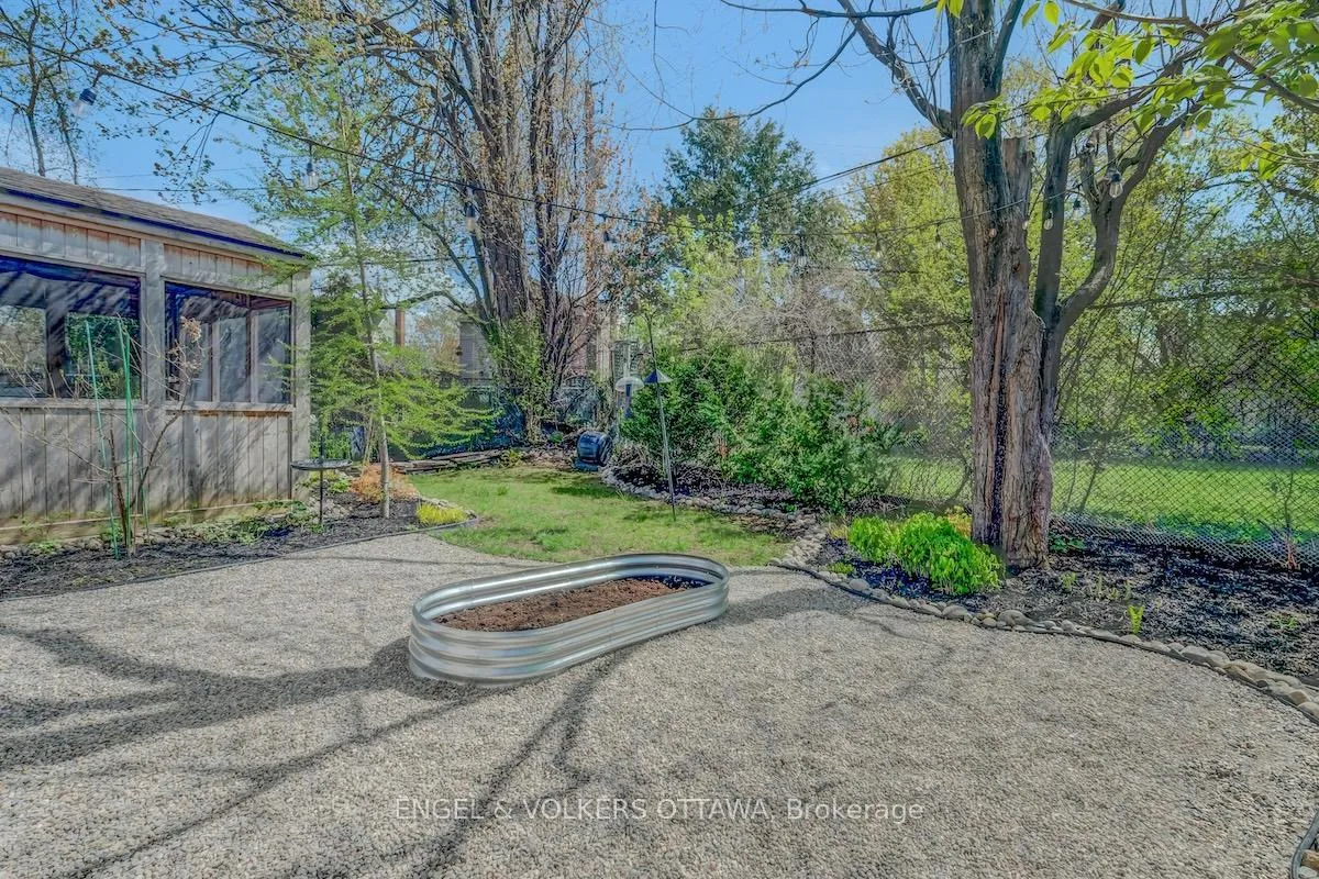 Photo 49 of 1812 Saunderson Drive, Ottawa, Elmvale Acres — HOMEH