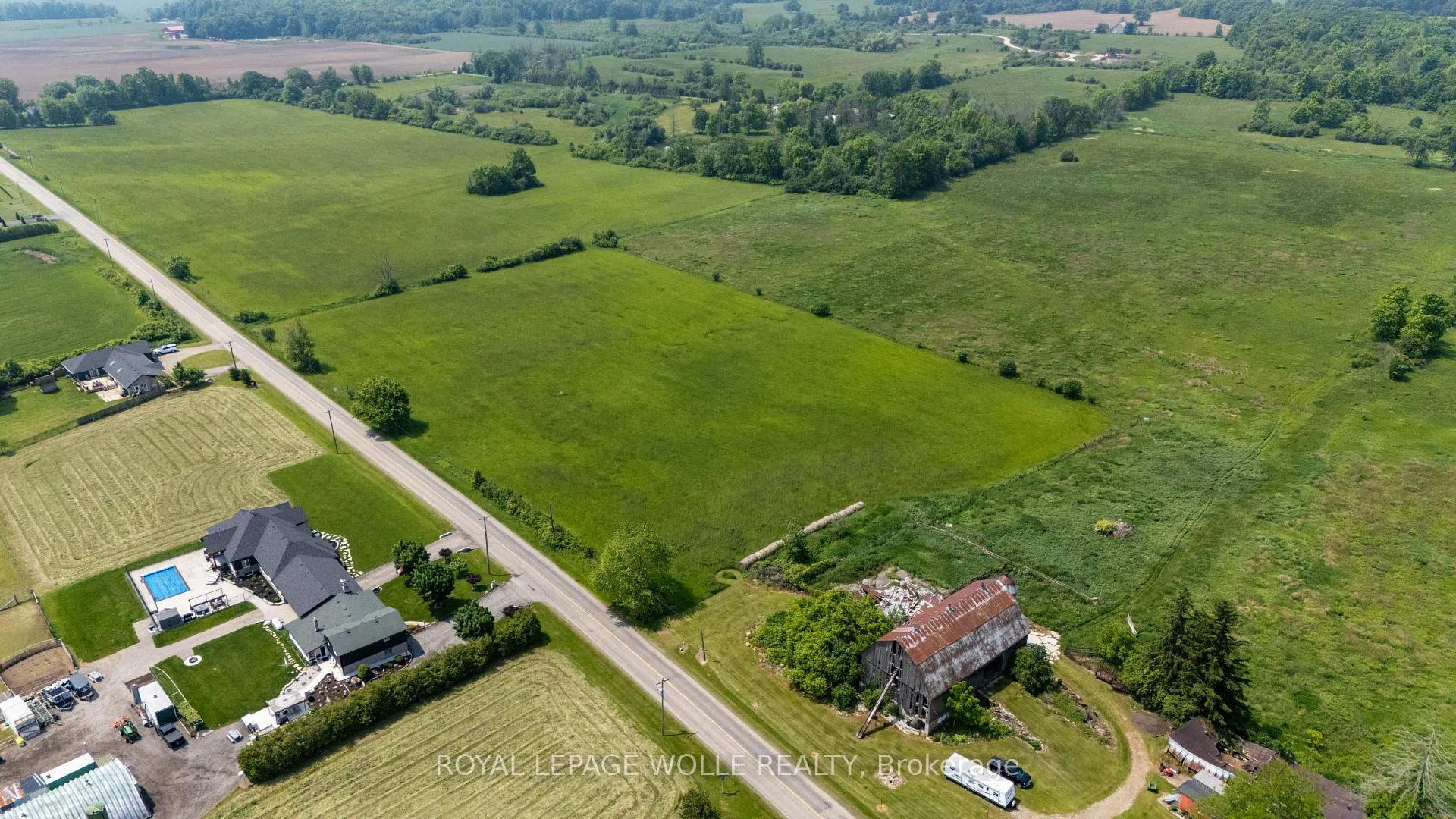 Photo 2 of 1191 Sheffield Road, Hamilton, Rural Flamborough — HOMEH