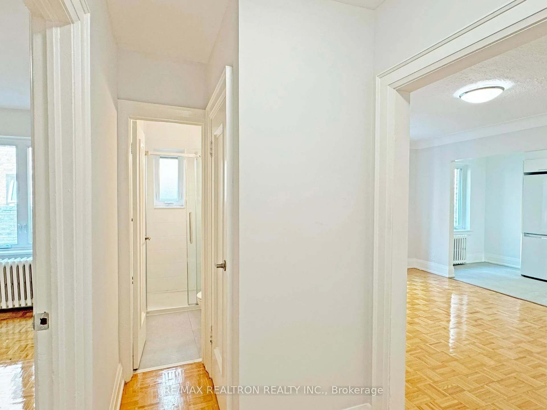 Front of Unit 406, 394 Avenue Road
