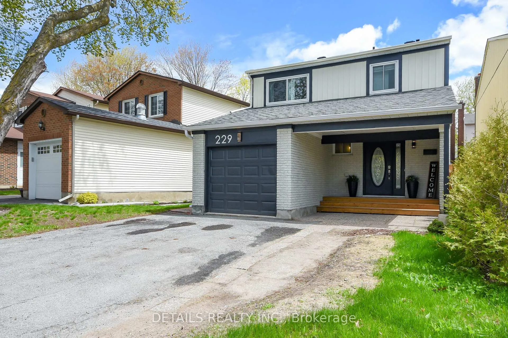 Photo 2 of 229 Equestrian Drive, Ottawa, Kanata - Bridlewood — HOMEH