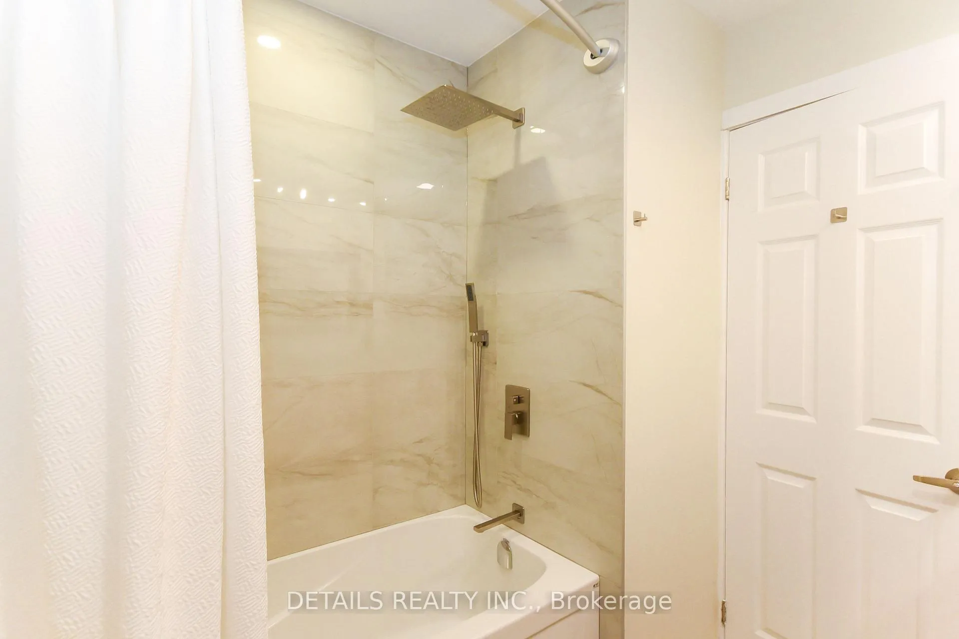 Photo 41 of 229 Equestrian Drive, Ottawa, Kanata - Bridlewood — HOMEH