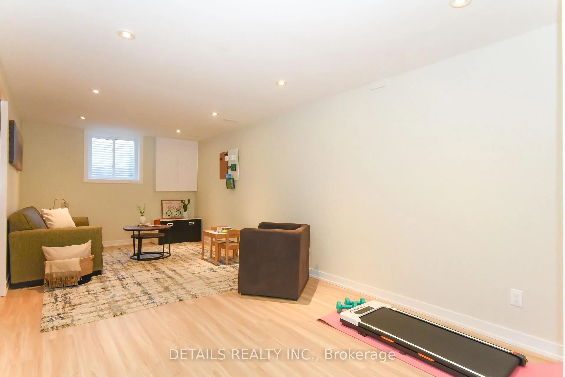 Photo 42 of 229 Equestrian Drive, Ottawa, Kanata - Bridlewood — HOMEH
