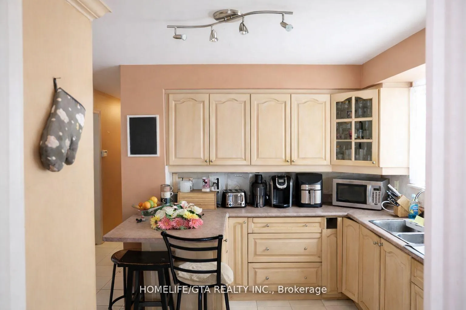 Photo 11 of 10 Crow Trail, Scarborough, Malvern — HOMEH