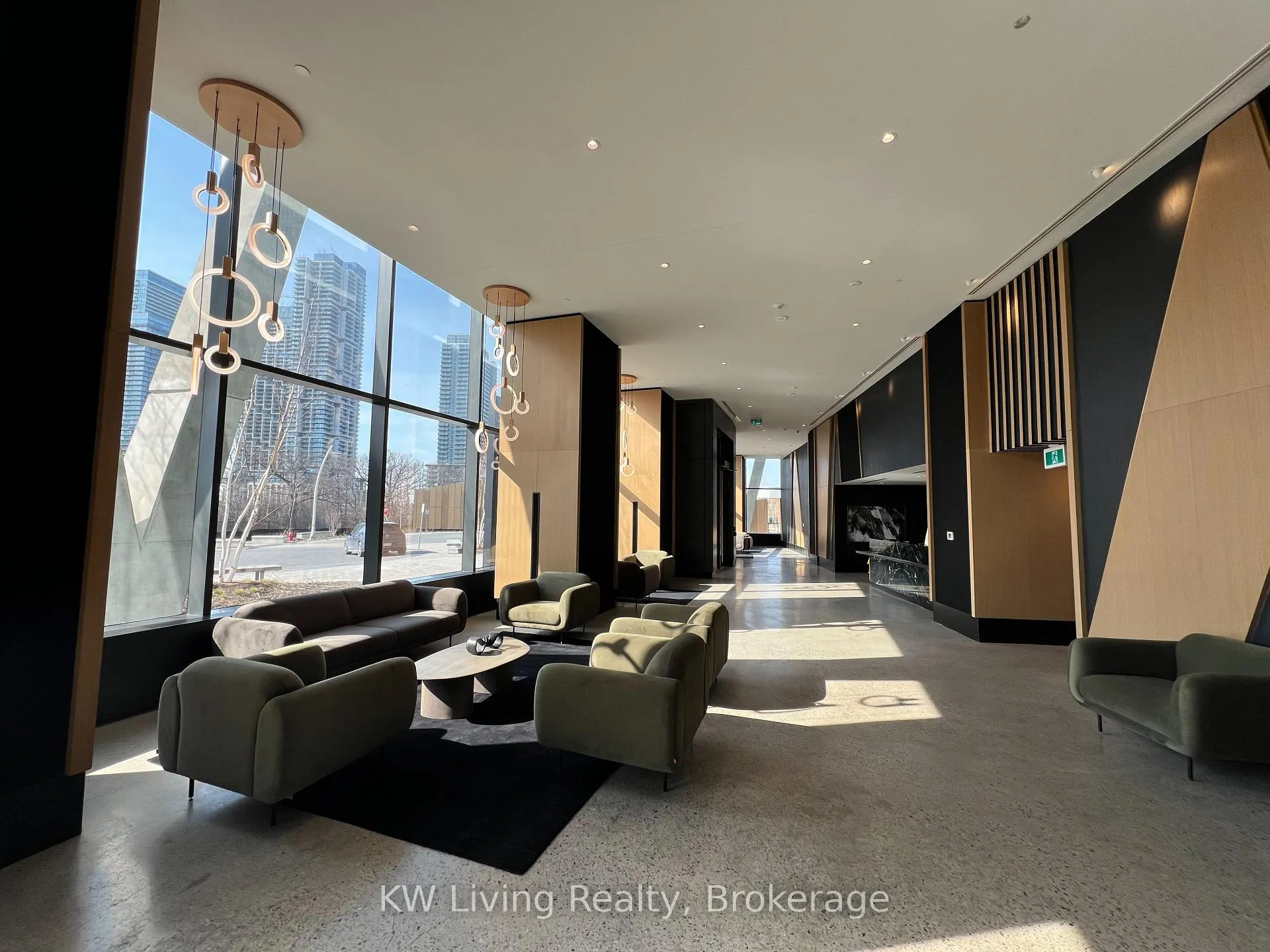 Photo 2 of Unit 1103, 2920 Hwy 7, Vaughan, Concord — HOMEH