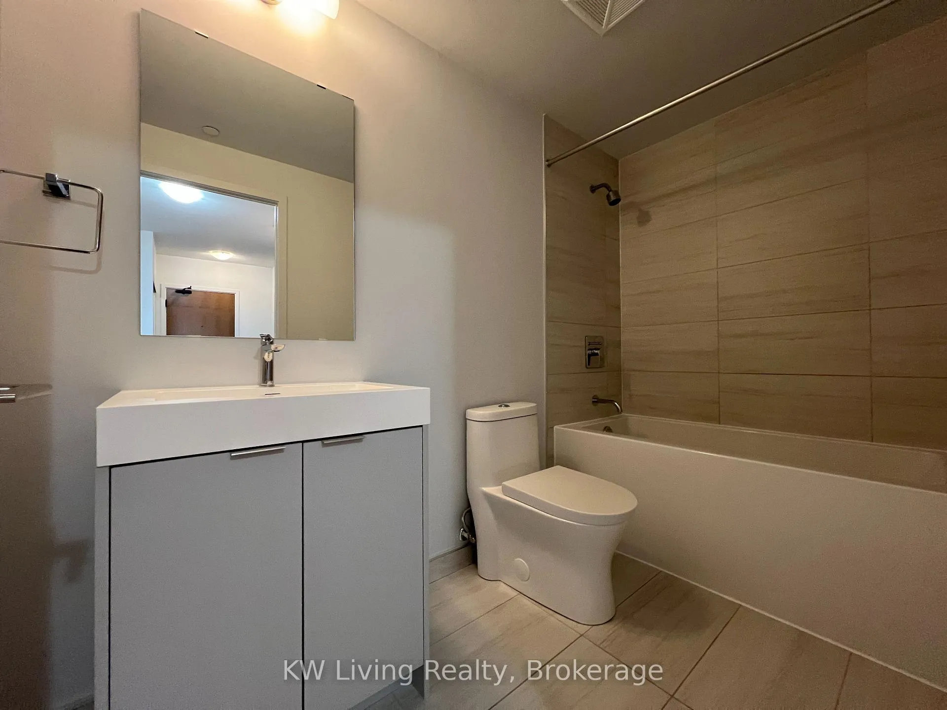 Photo 8 of Unit 1103, 2920 Hwy 7, Vaughan, Concord — HOMEH