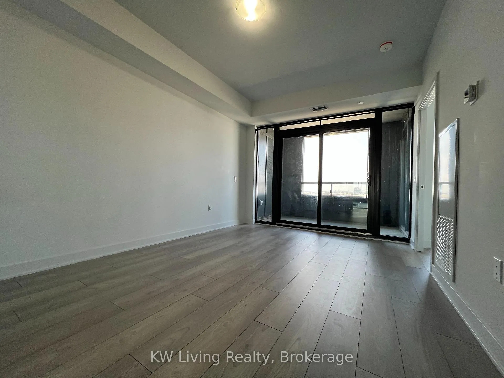 Photo 9 of Unit 1103, 2920 Hwy 7, Vaughan, Concord — HOMEH