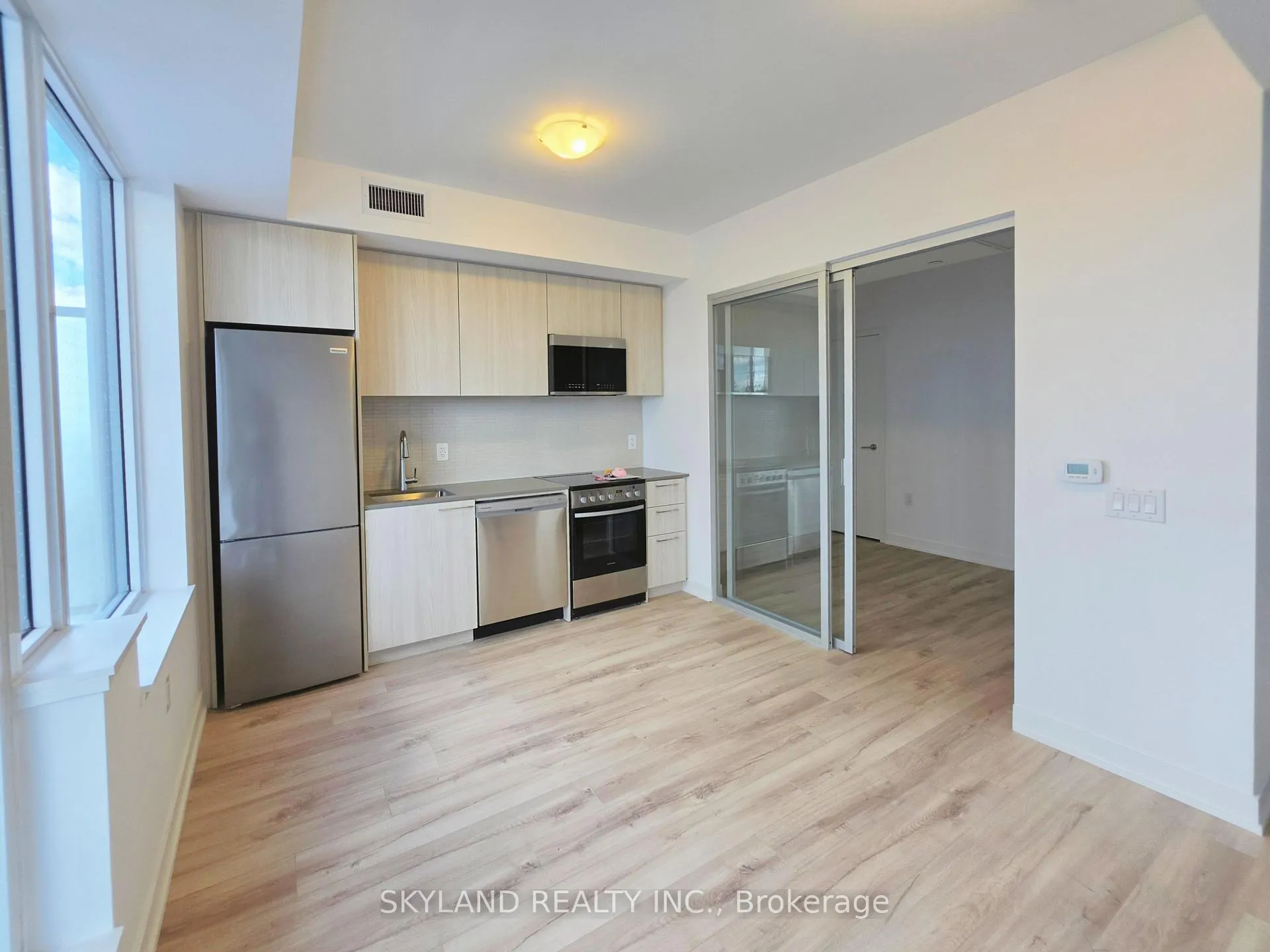 Photo 2 of Unit 409B, 7437 Kingston Road, Scarborough, Rouge — HOMEH