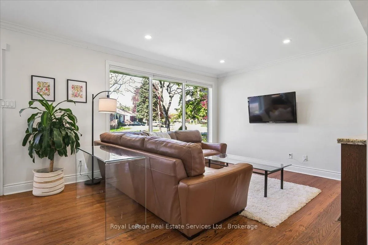 Photo 5 of 1463 Augustine Drive, Burlington, Mountainside — HOMEH