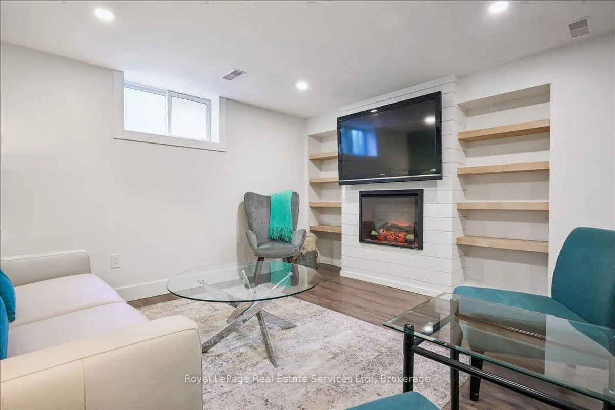 Photo 15 of 1463 Augustine Drive, Burlington, Mountainside — HOMEH