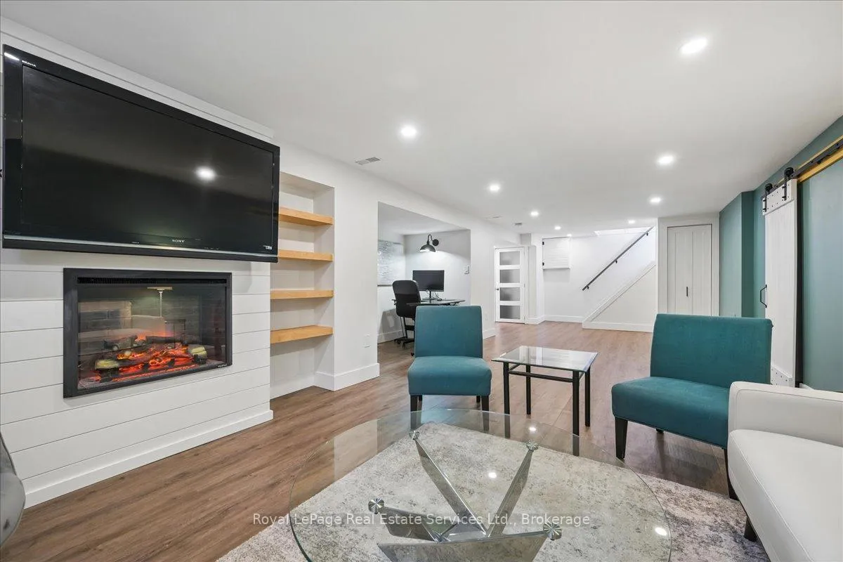 Photo 16 of 1463 Augustine Drive, Burlington, Mountainside — HOMEH