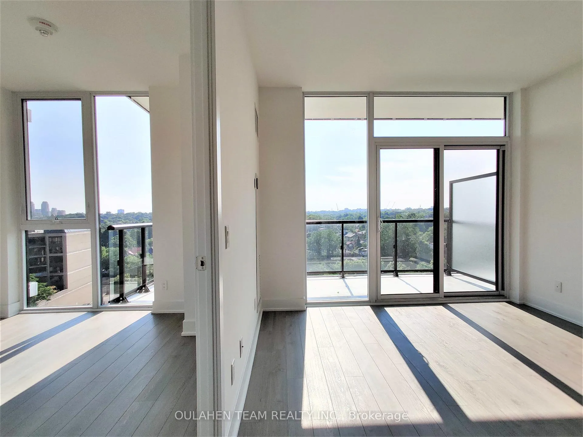 Photo 6 of Unit 812, 1 Belsize Drive, Toronto, Mount Pleasant West — HOMEH