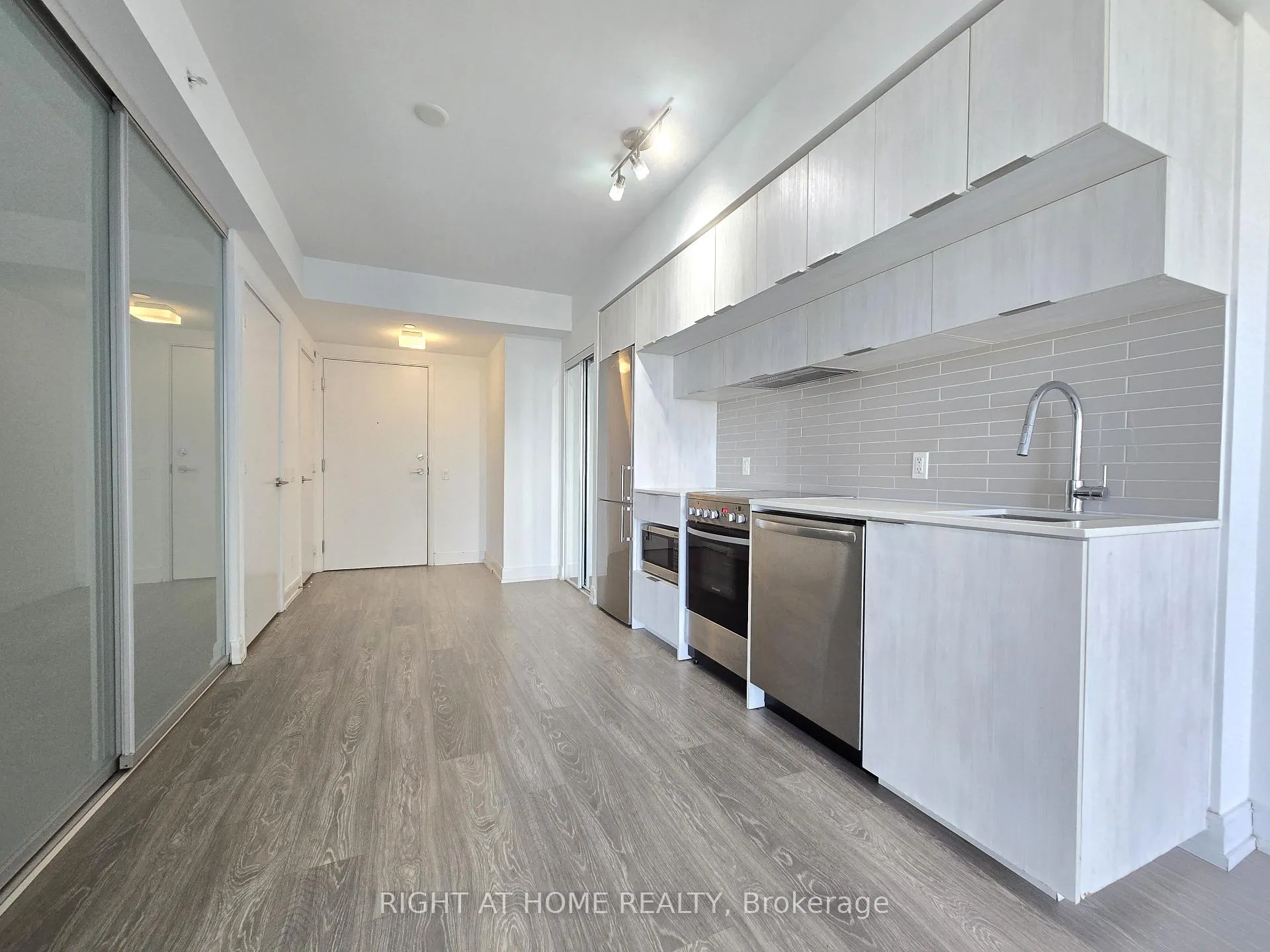 Photo 2 of Unit 3802, 181 Dundas Street E, Toronto, Moss Park — HOMEH