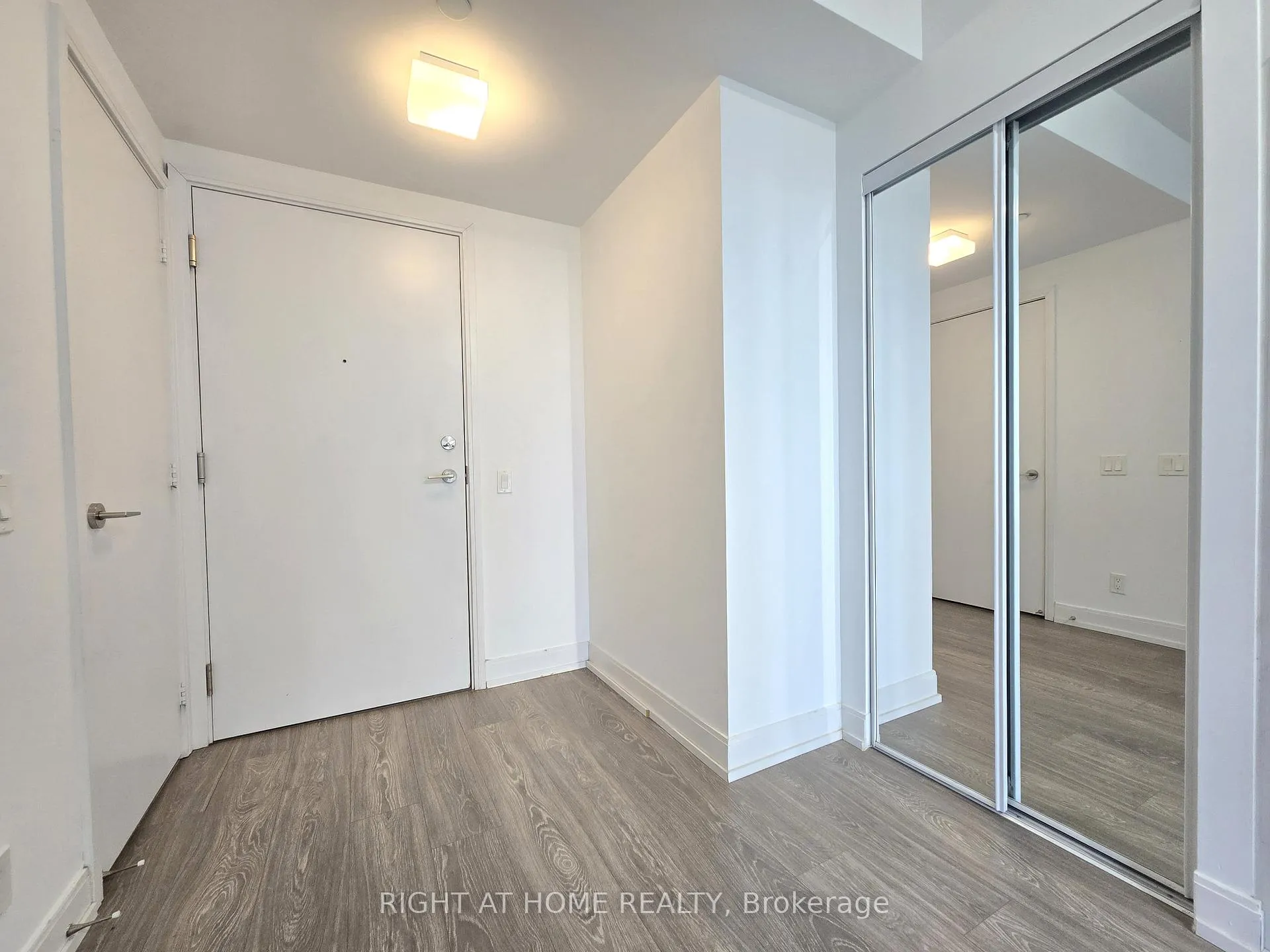 Photo 10 of Unit 3802, 181 Dundas Street E, Toronto, Moss Park — HOMEH