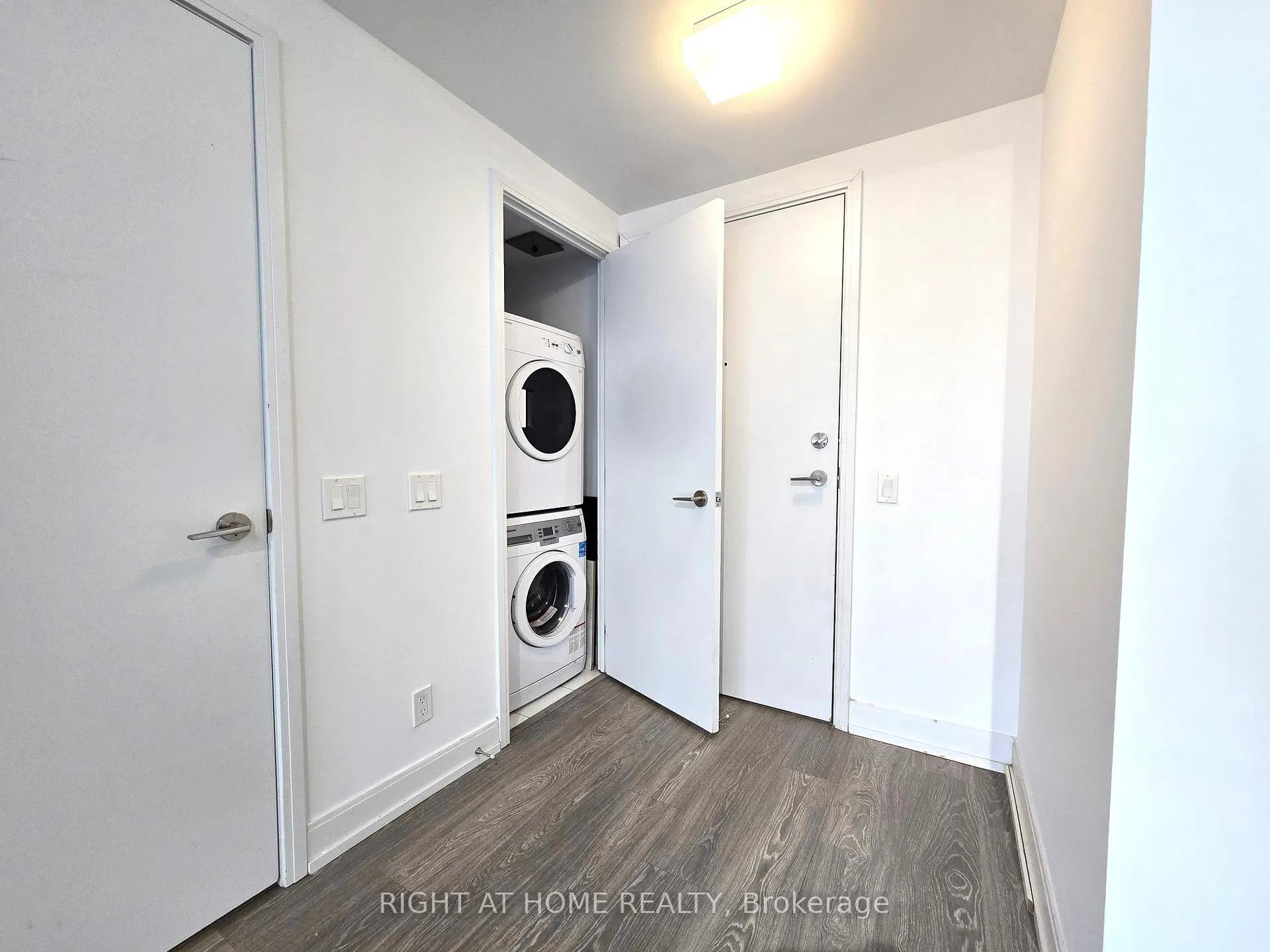 Photo 11 of Unit 3802, 181 Dundas Street E, Toronto, Moss Park — HOMEH