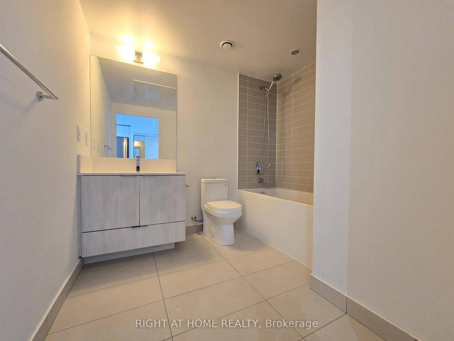 Photo 18 of Unit 3802, 181 Dundas Street E, Toronto, Moss Park — HOMEH