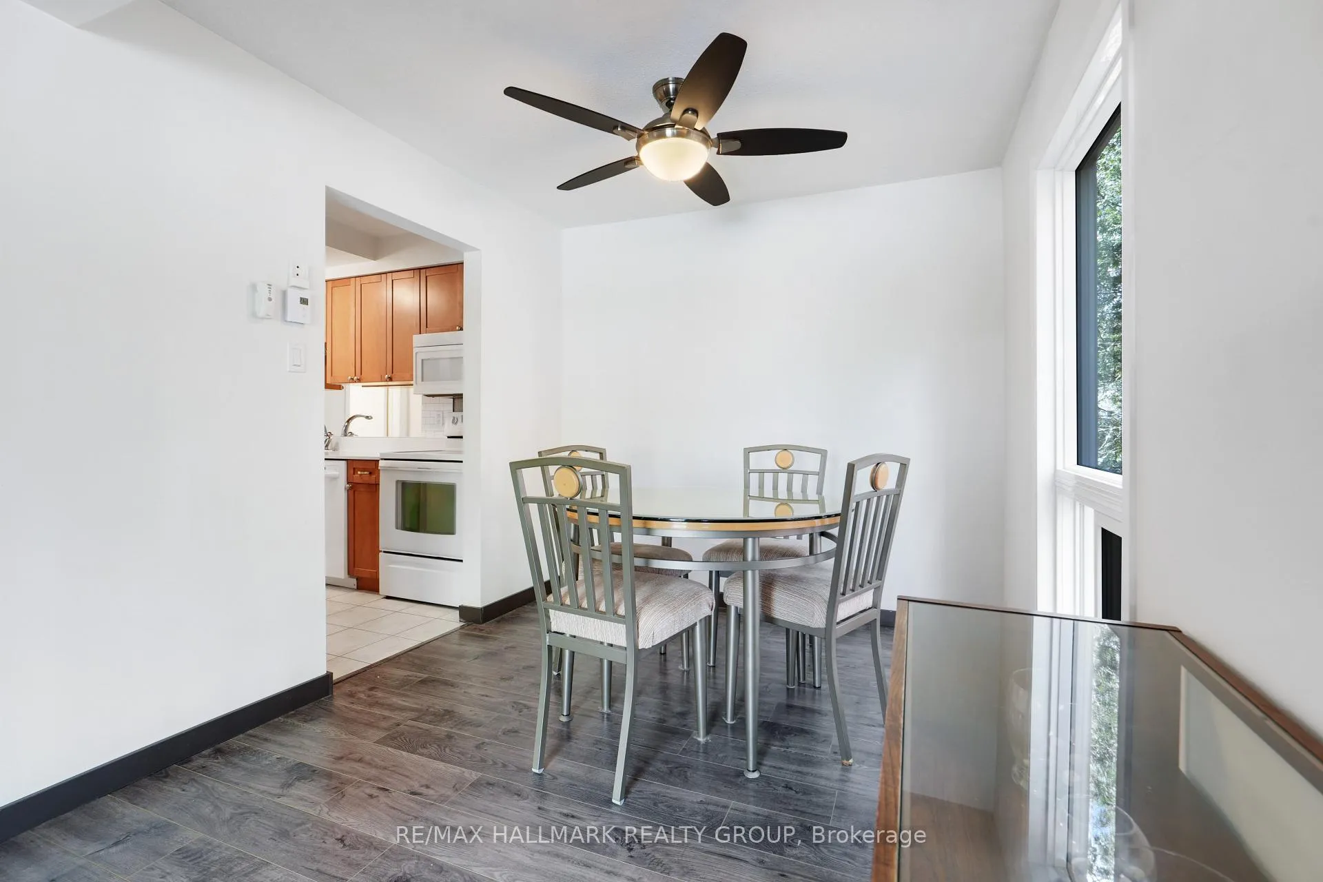 Photo 11 of 262A Presland Road, Ottawa, Overbrook/Castle Heights — HOMEH