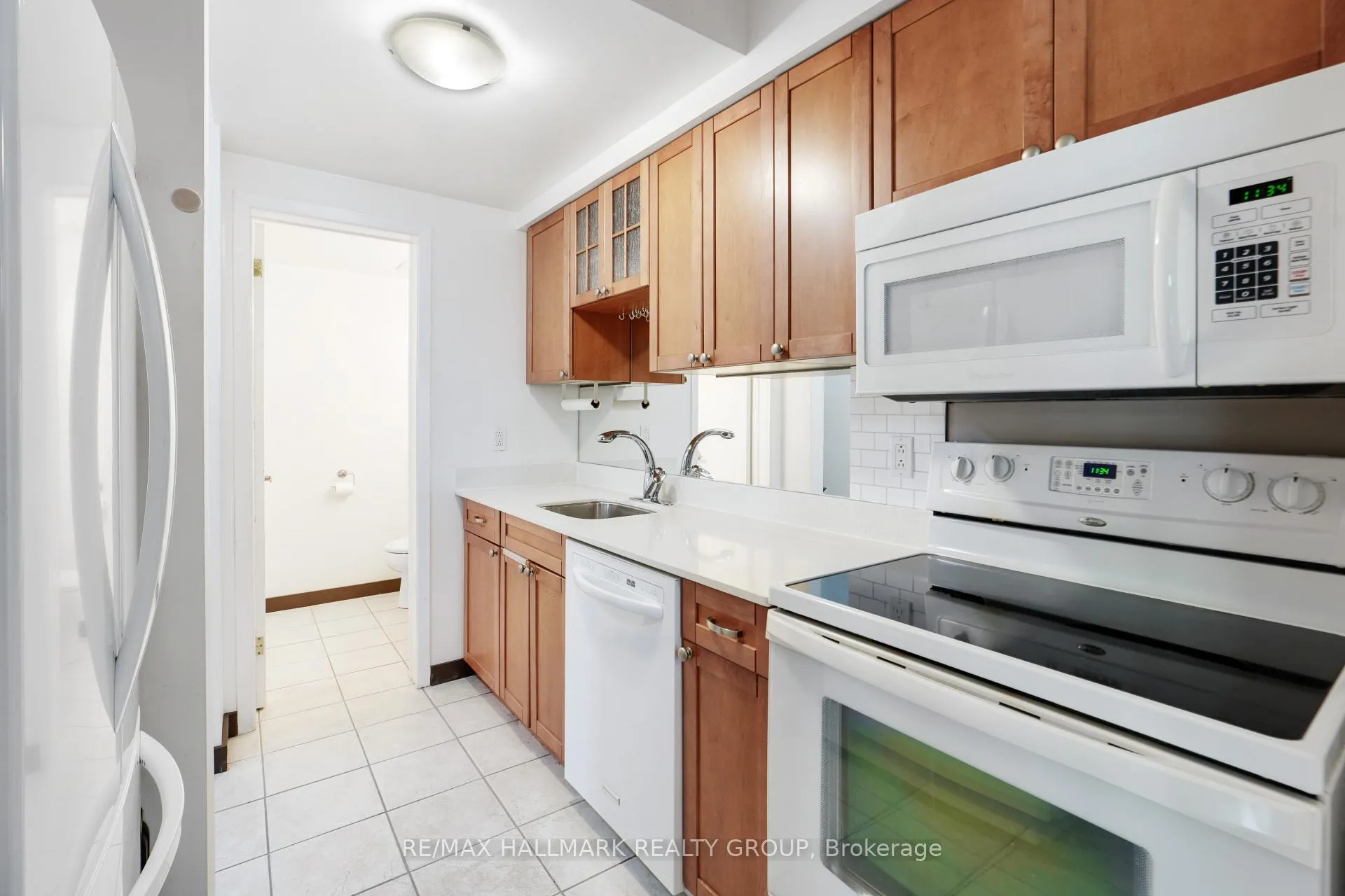 Photo 13 of 262A Presland Road, Ottawa, Overbrook/Castle Heights — HOMEH