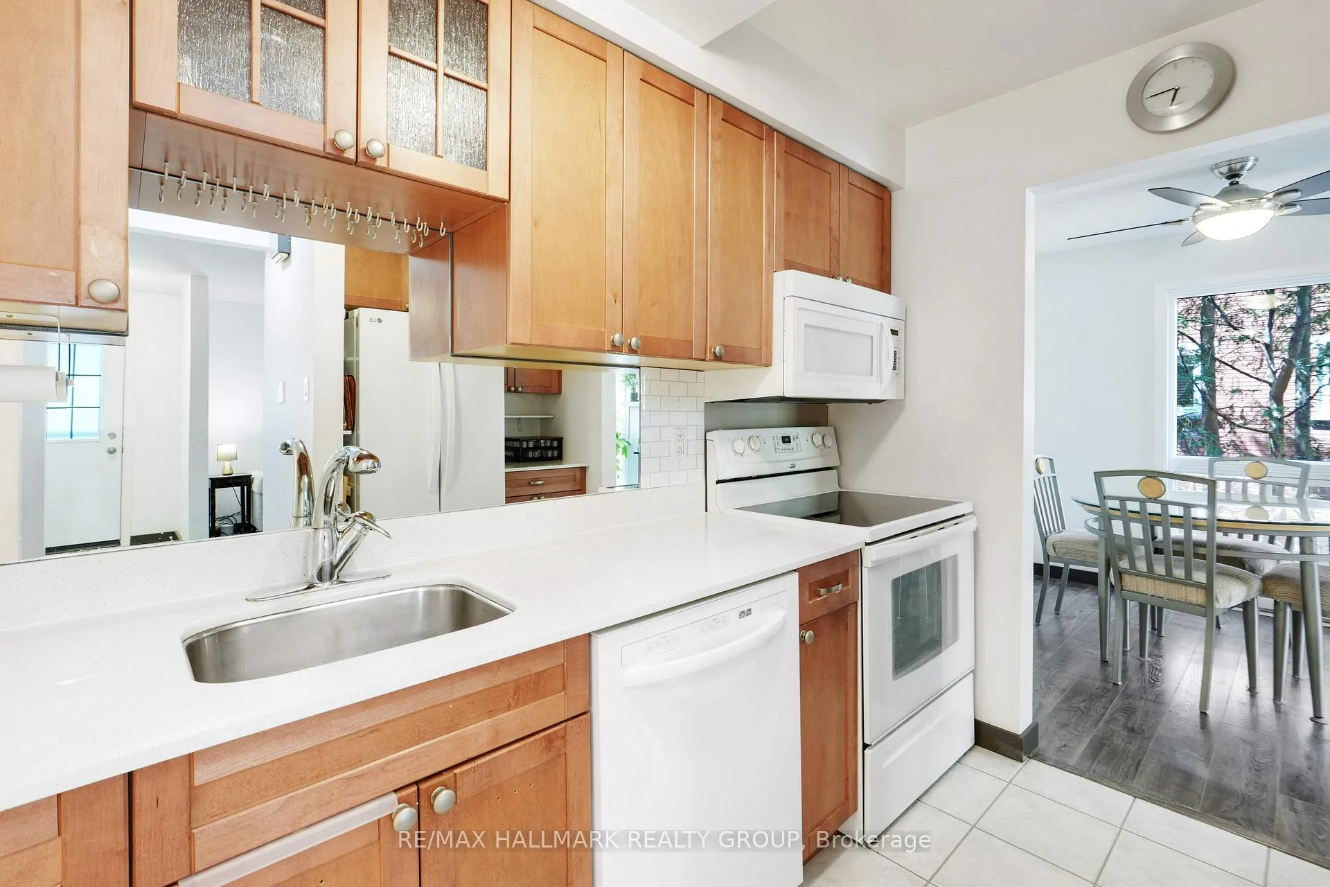 Photo 14 of 262A Presland Road, Ottawa, Overbrook/Castle Heights — HOMEH
