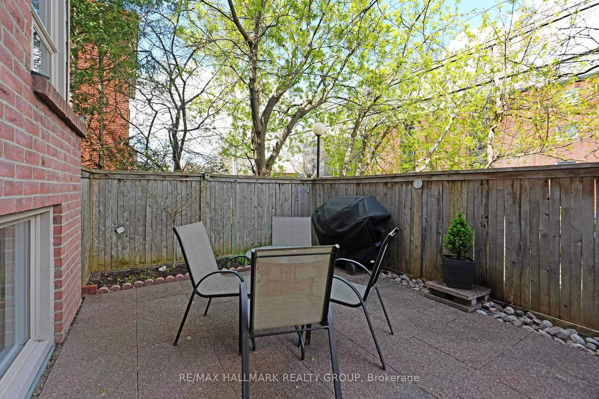 Photo 29 of 262A Presland Road, Ottawa, Overbrook/Castle Heights — HOMEH