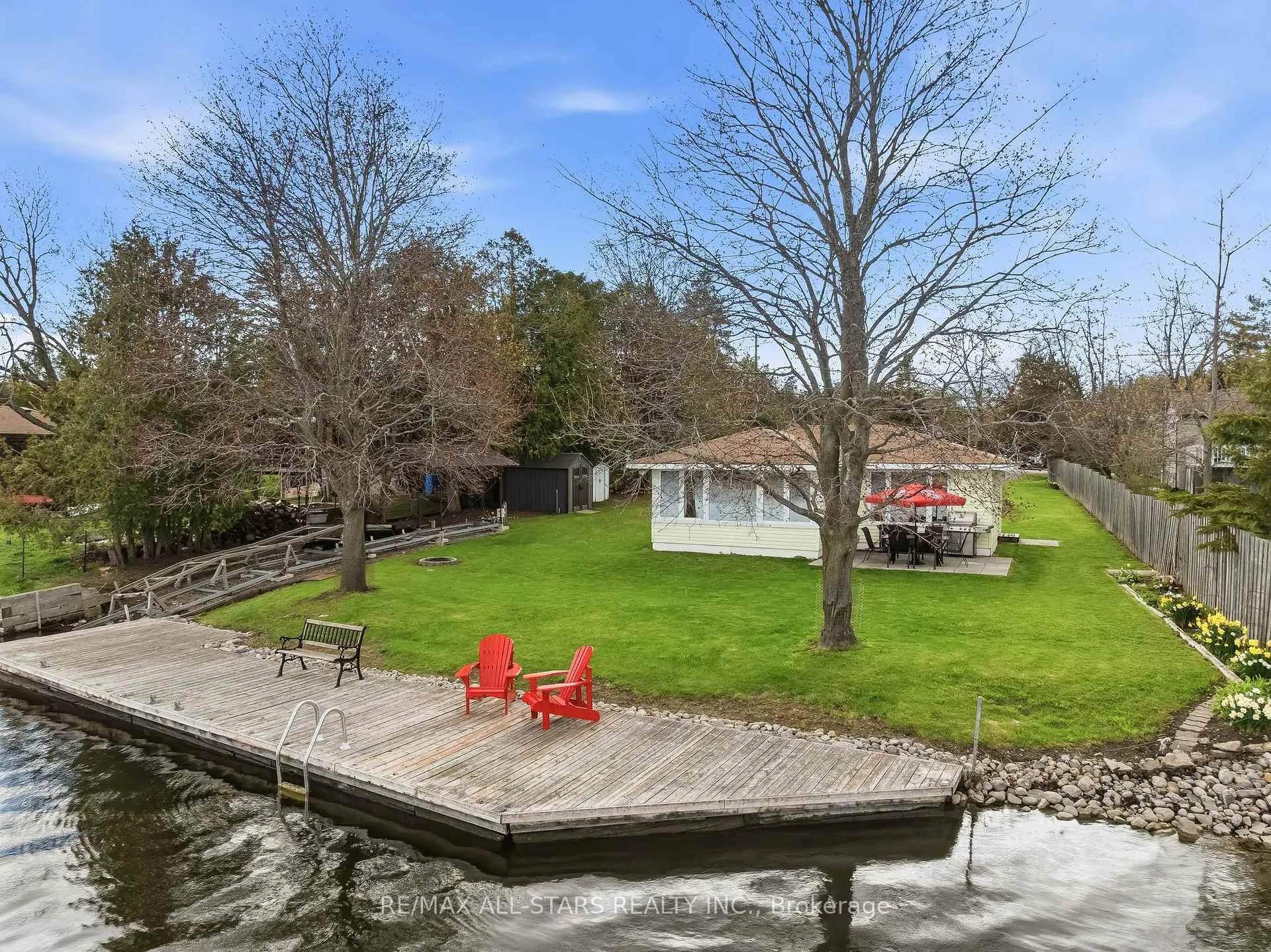 Photo 2 of 42 Riverside Drive, Kawartha Lakes, Lindsay — HOMEH