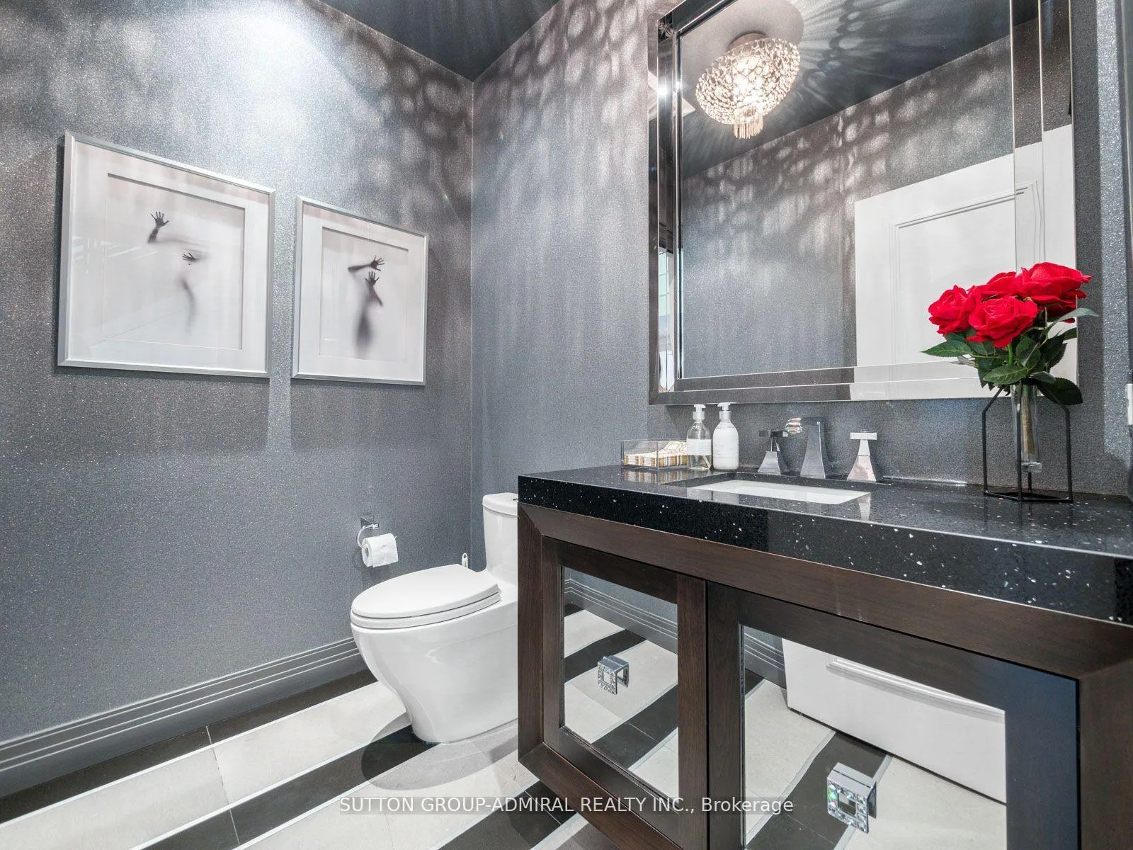 Photo 16 of 50 Renaissance Court, Vaughan, Beverley Glen — HOMEH