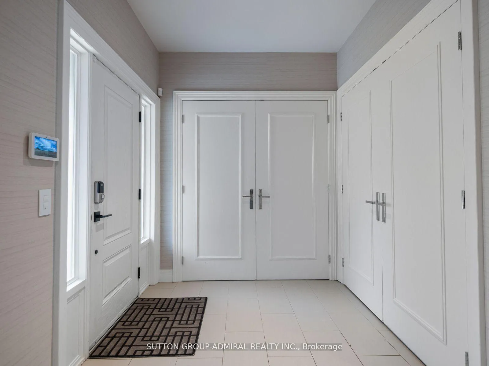 Photo 17 of 50 Renaissance Court, Vaughan, Beverley Glen — HOMEH
