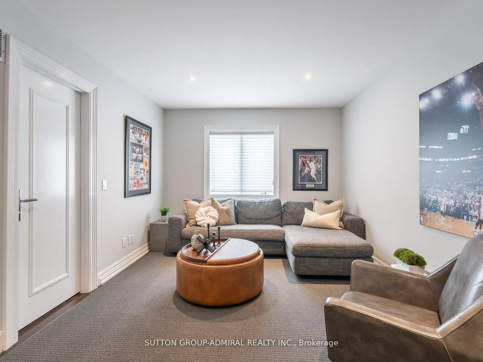Photo 24 of 50 Renaissance Court, Vaughan, Beverley Glen — HOMEH