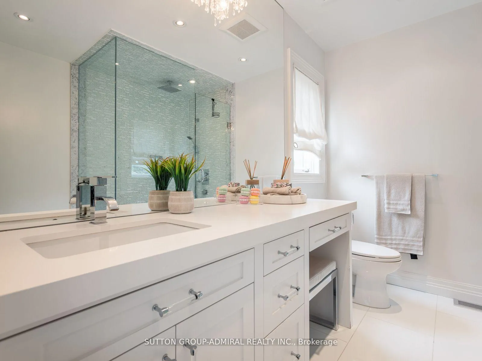 Photo 30 of 50 Renaissance Court, Vaughan, Beverley Glen — HOMEH
