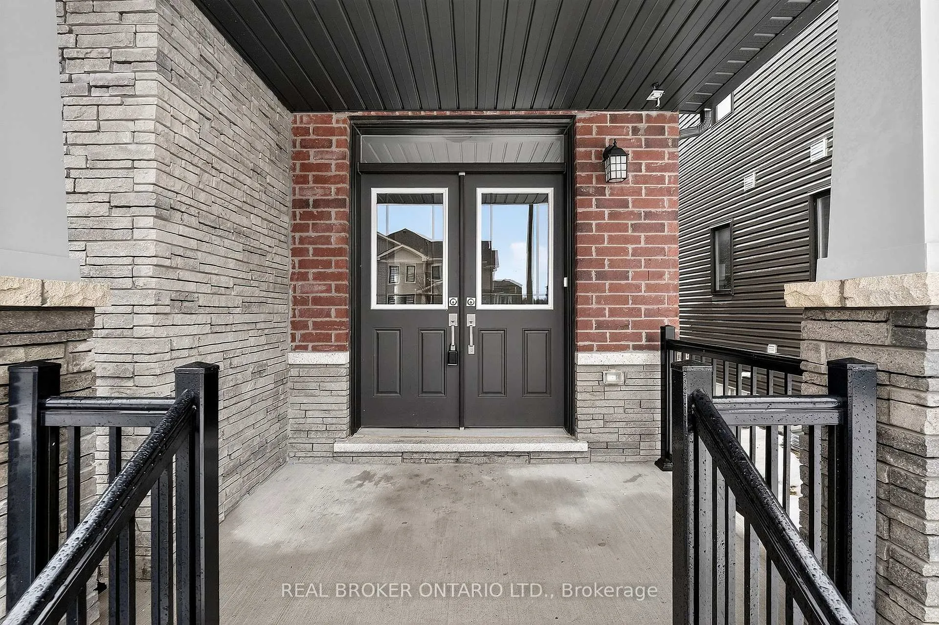 Photo 7 of 42 Sunflower Crescent, Thorold, Hurricane/Merrittville — HOMEH